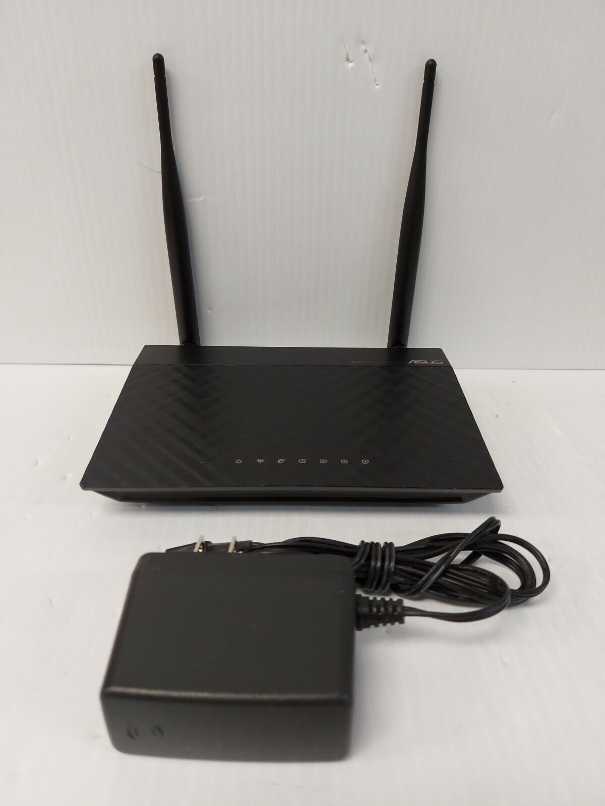 (N76590-1) Asus RT-N12 Wireless N Router