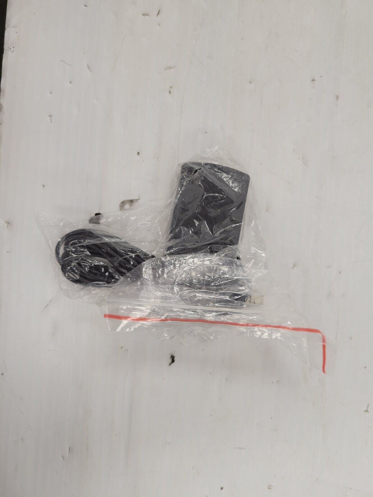 (64986-1) Solidrf Cellphone Signal Booster