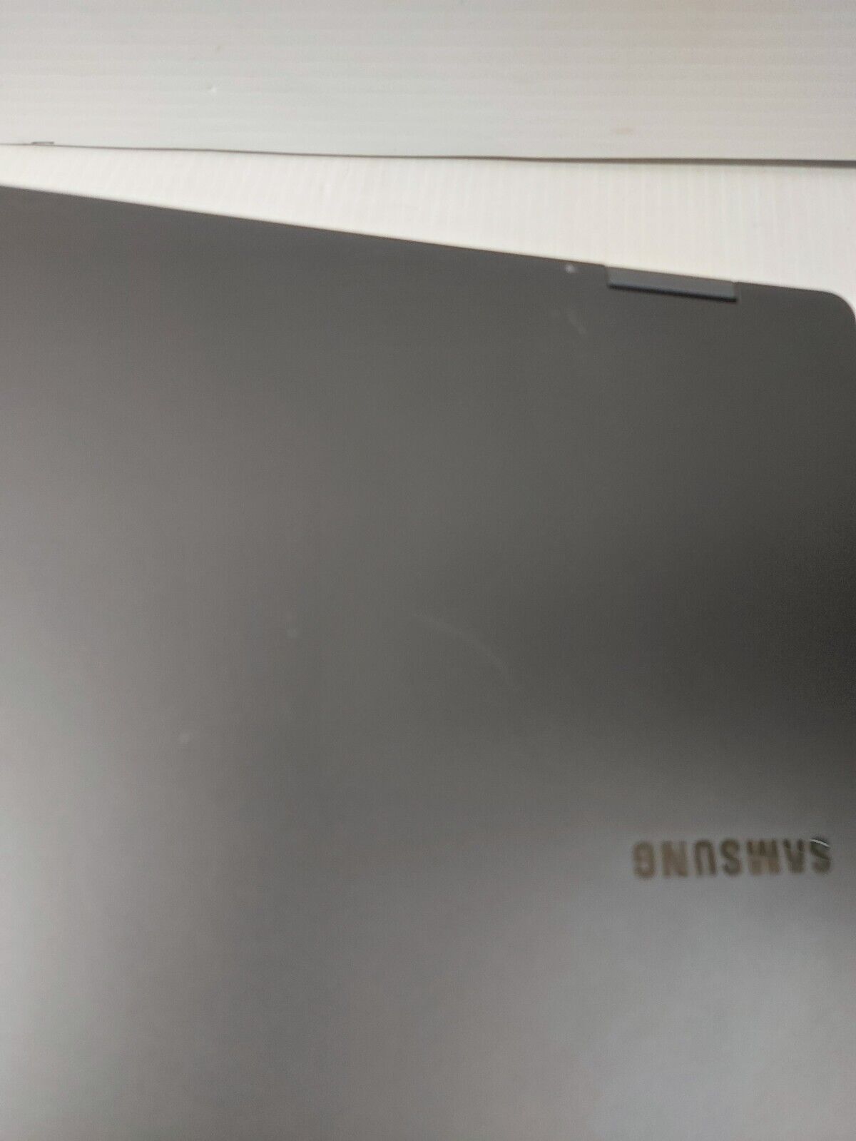 (N82060-1) Samsung NP960QFG Laptop