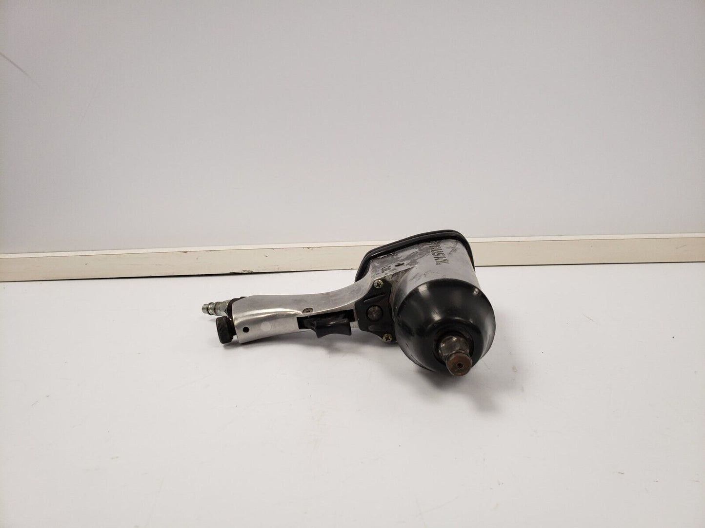 (70184-3) Husky RP7404 Impact Wrench