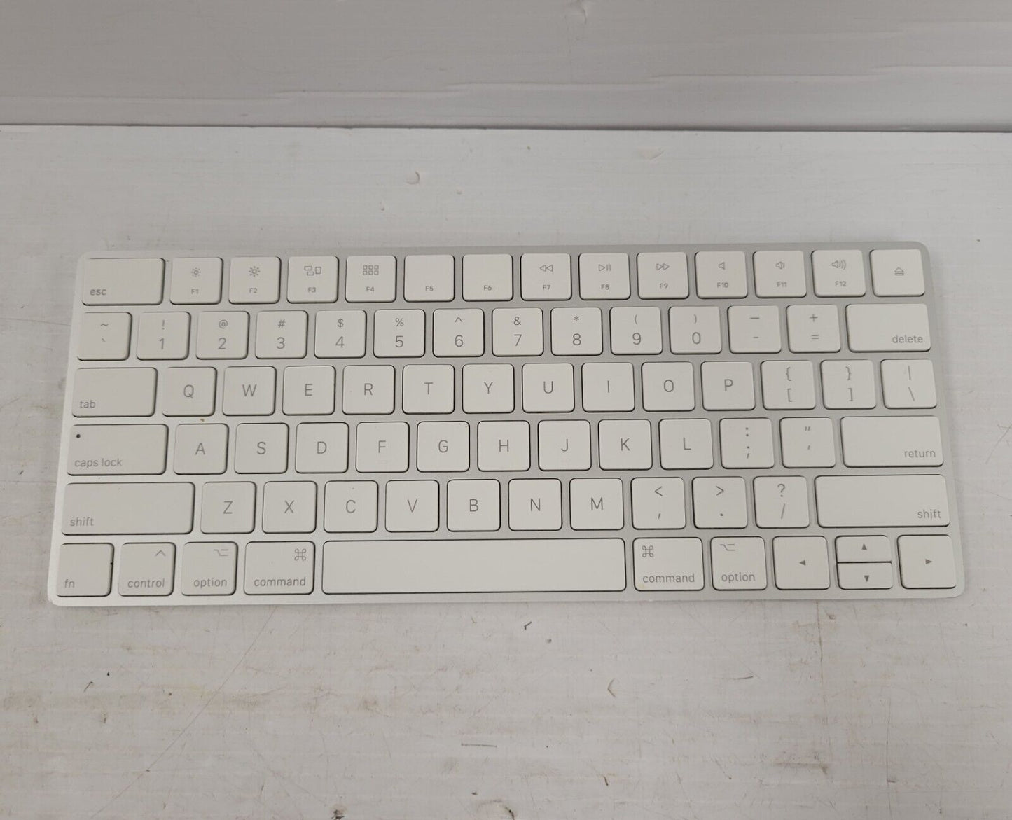(64121-1) Apple A1644 Keyboard
