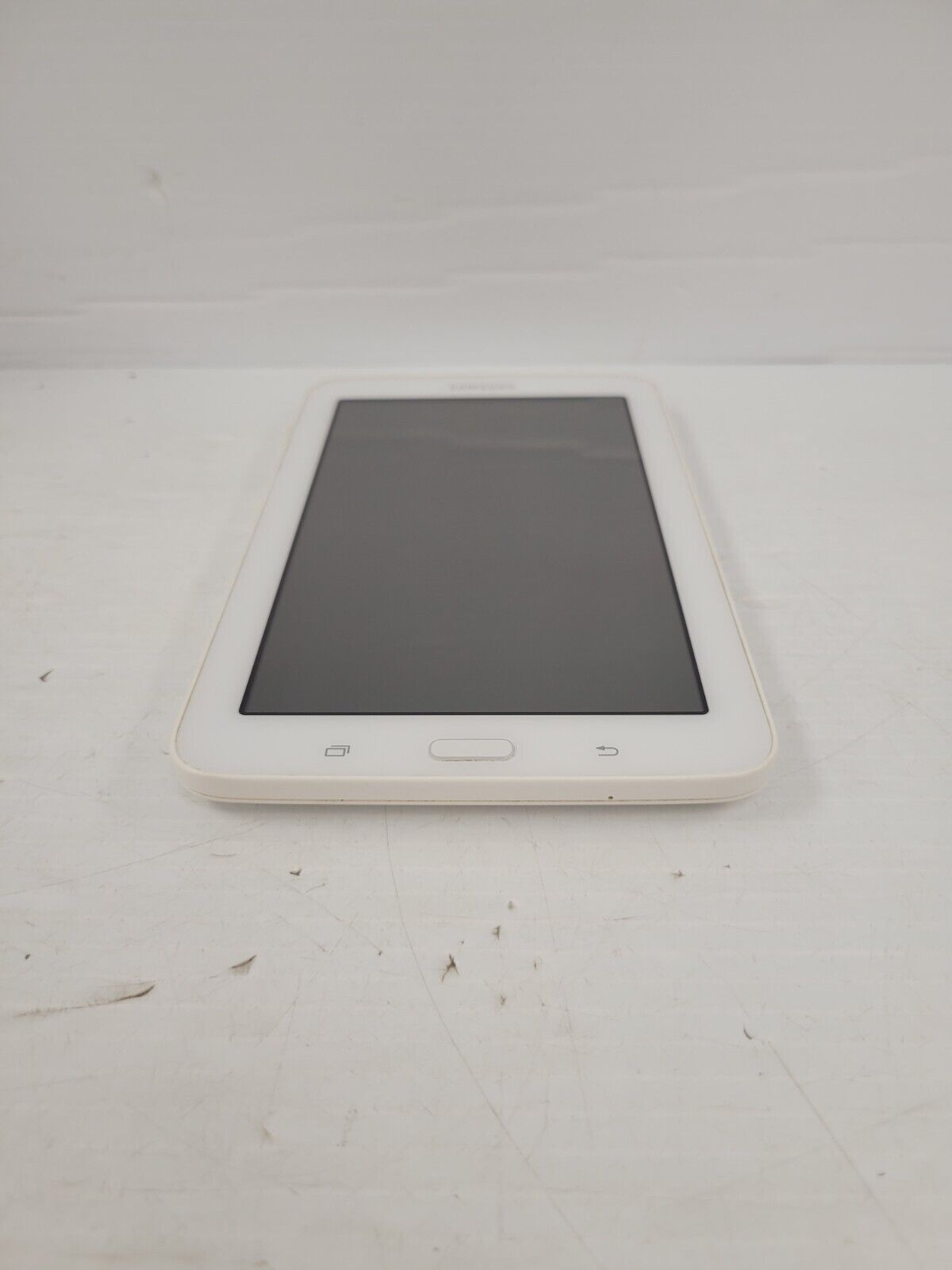 (63530-3) Samsung SM-T113 Galaxy Tab E Lite - 8 GB