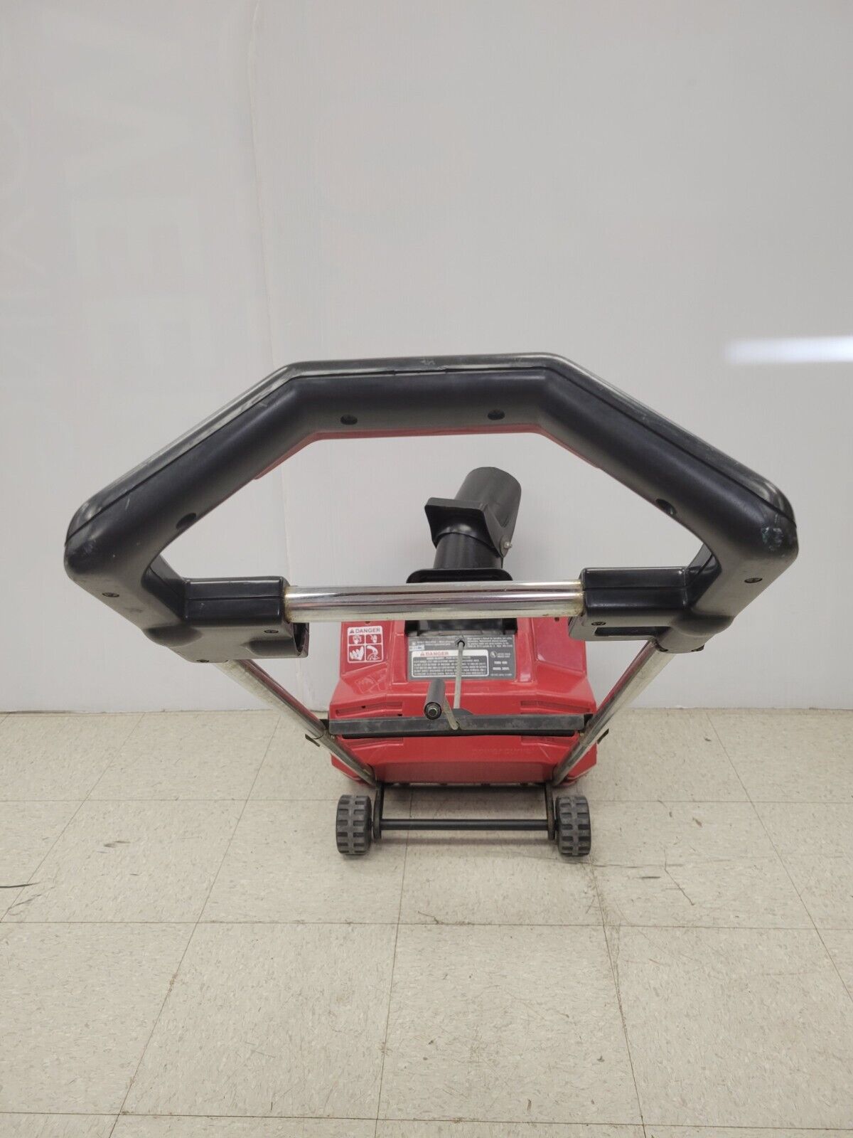 (I-36306) Toro 1800 38025 Snow Thrower