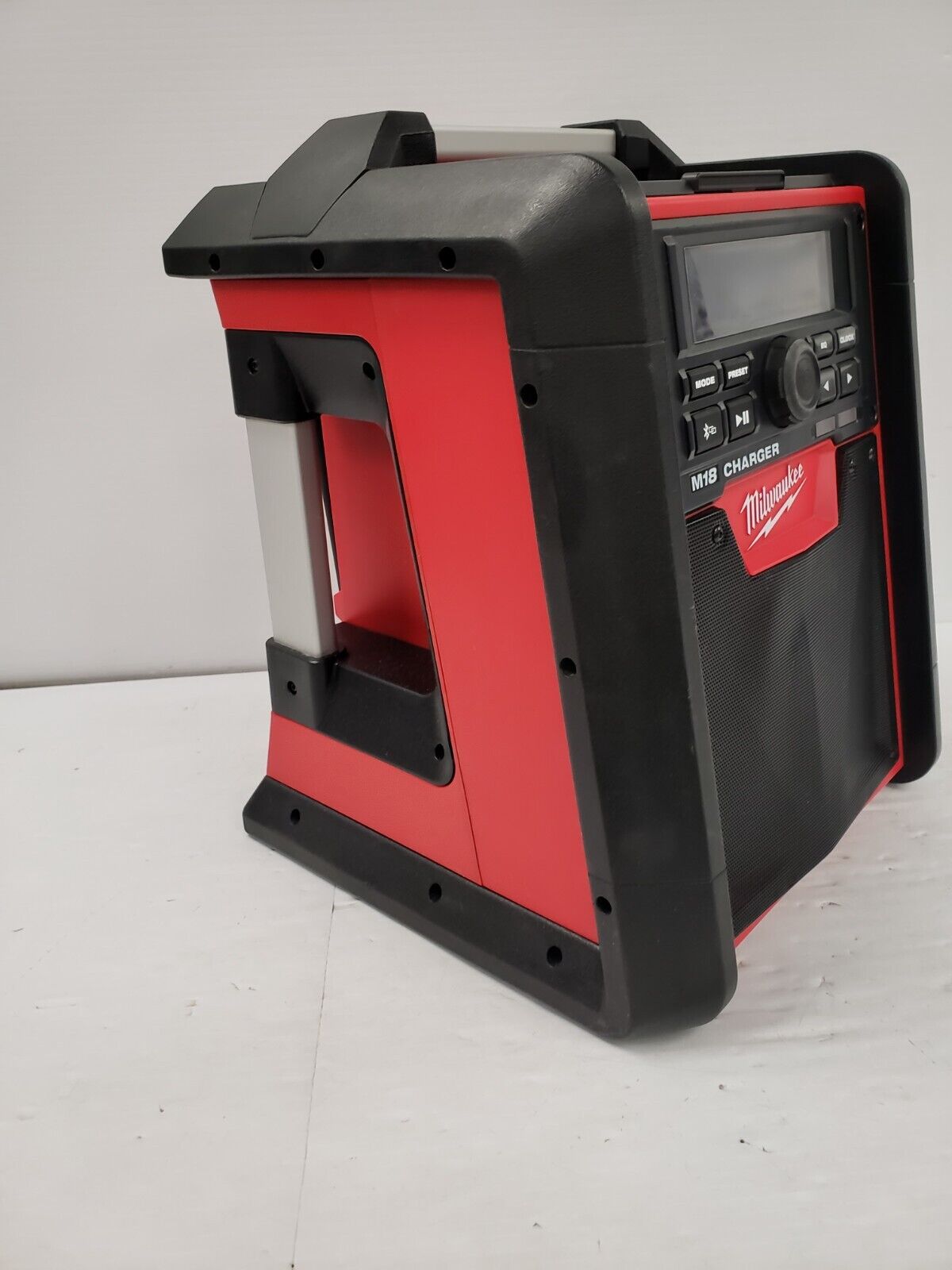 (59883-1) Milwaukee 2792-20 Work Radio