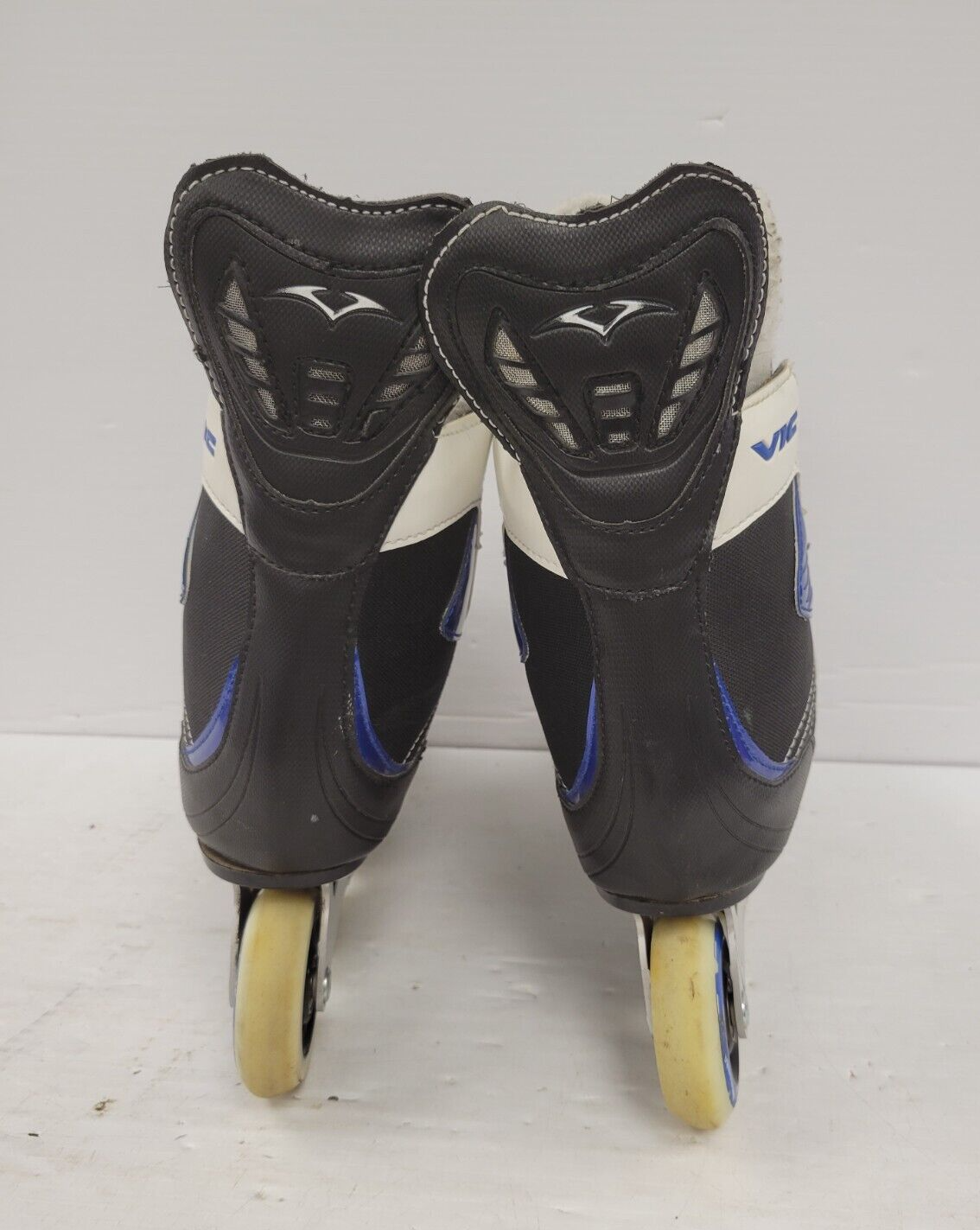 (61659-9) Vic Rollerblades - Size 8