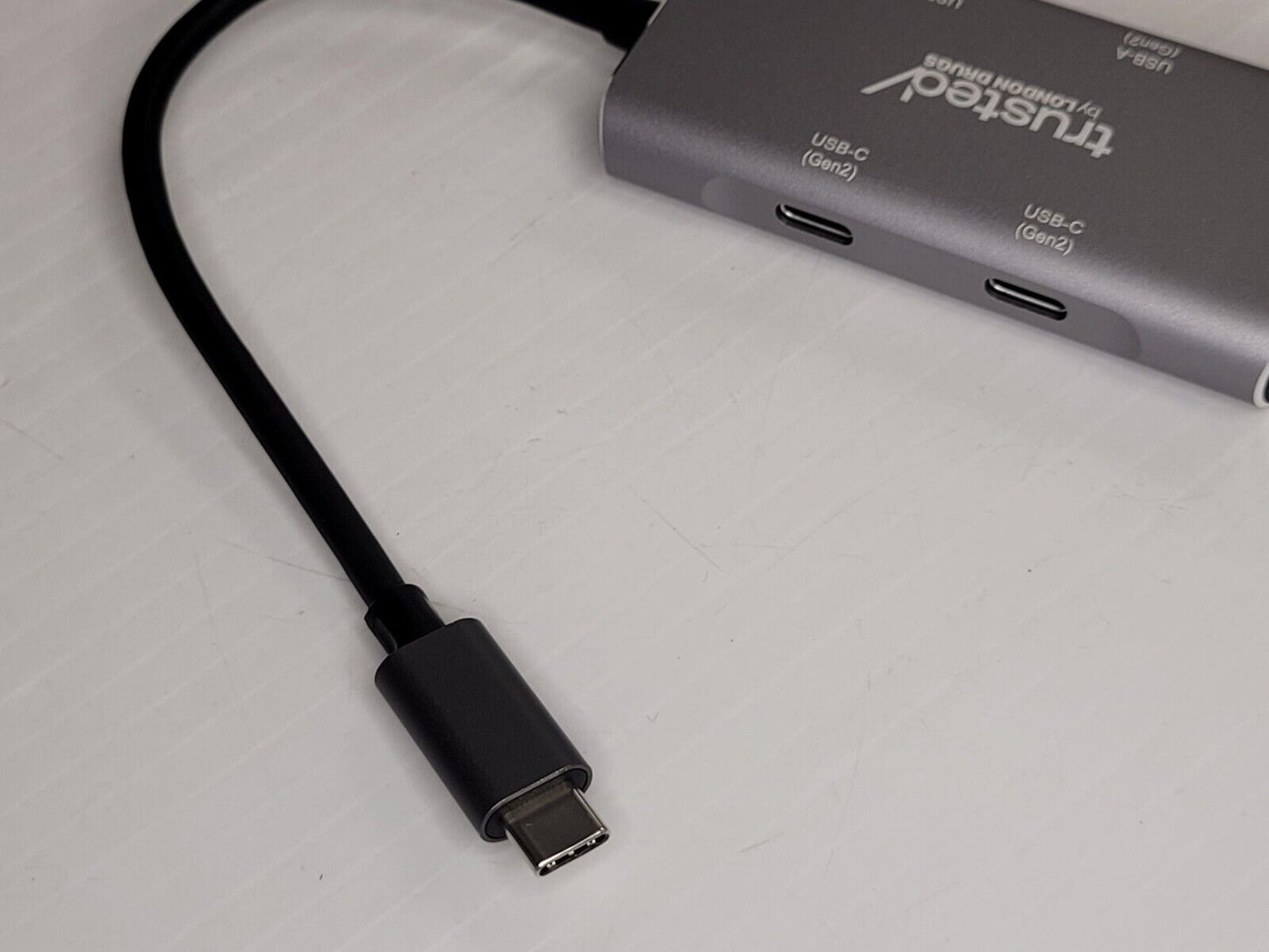 (N72300-2) Trusted 4-Port Hub USB 3.1 Gen 2