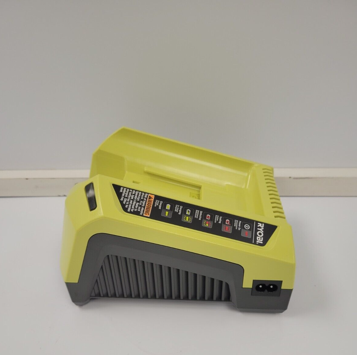 (I-36132) Ryobi OP400 Charger with 40 V Battery