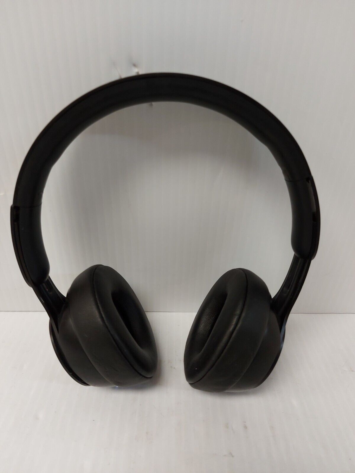 (N85184-1) Beats By Apple A1881 Headphones