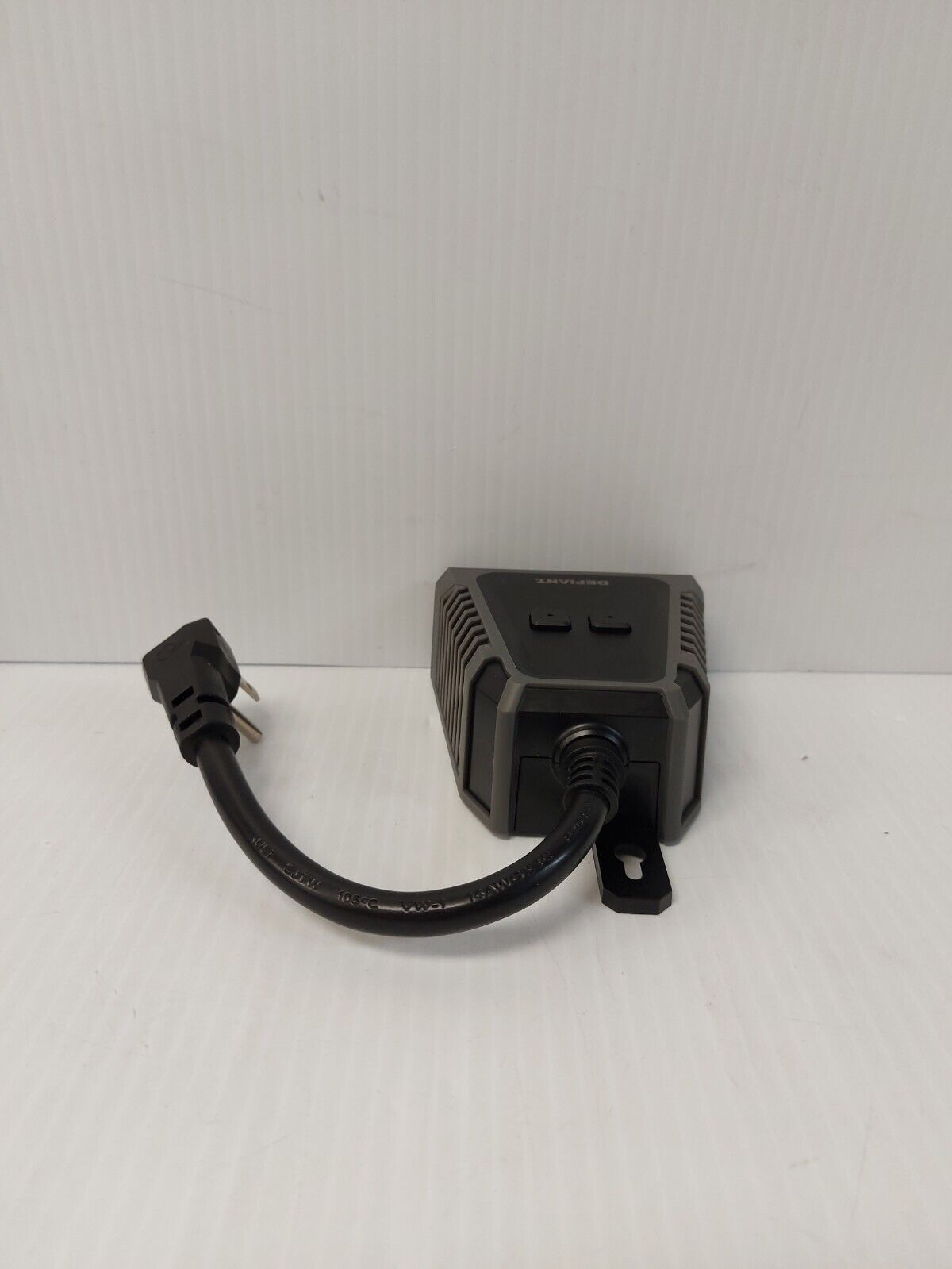 (N83405-1) Defiant 1001 640 004 Smart Outdoor Plug