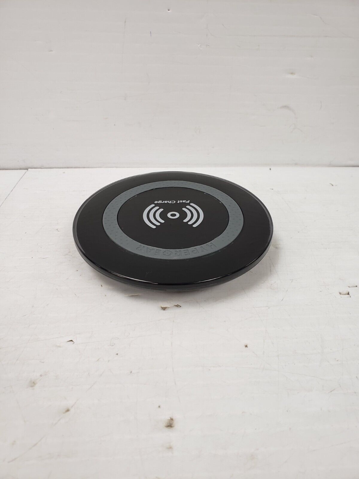 (67985-1) Hypergear 15652 Wireless Charger