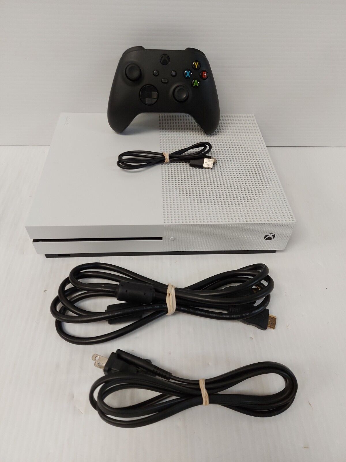 (N86381-1) Microsoft 1681 XBox One S 1T