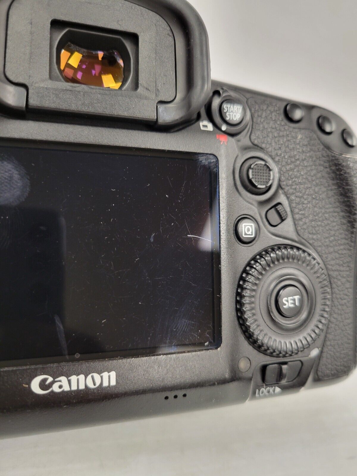 (54521-1) Canon 5D Mark iv DSLR Camera