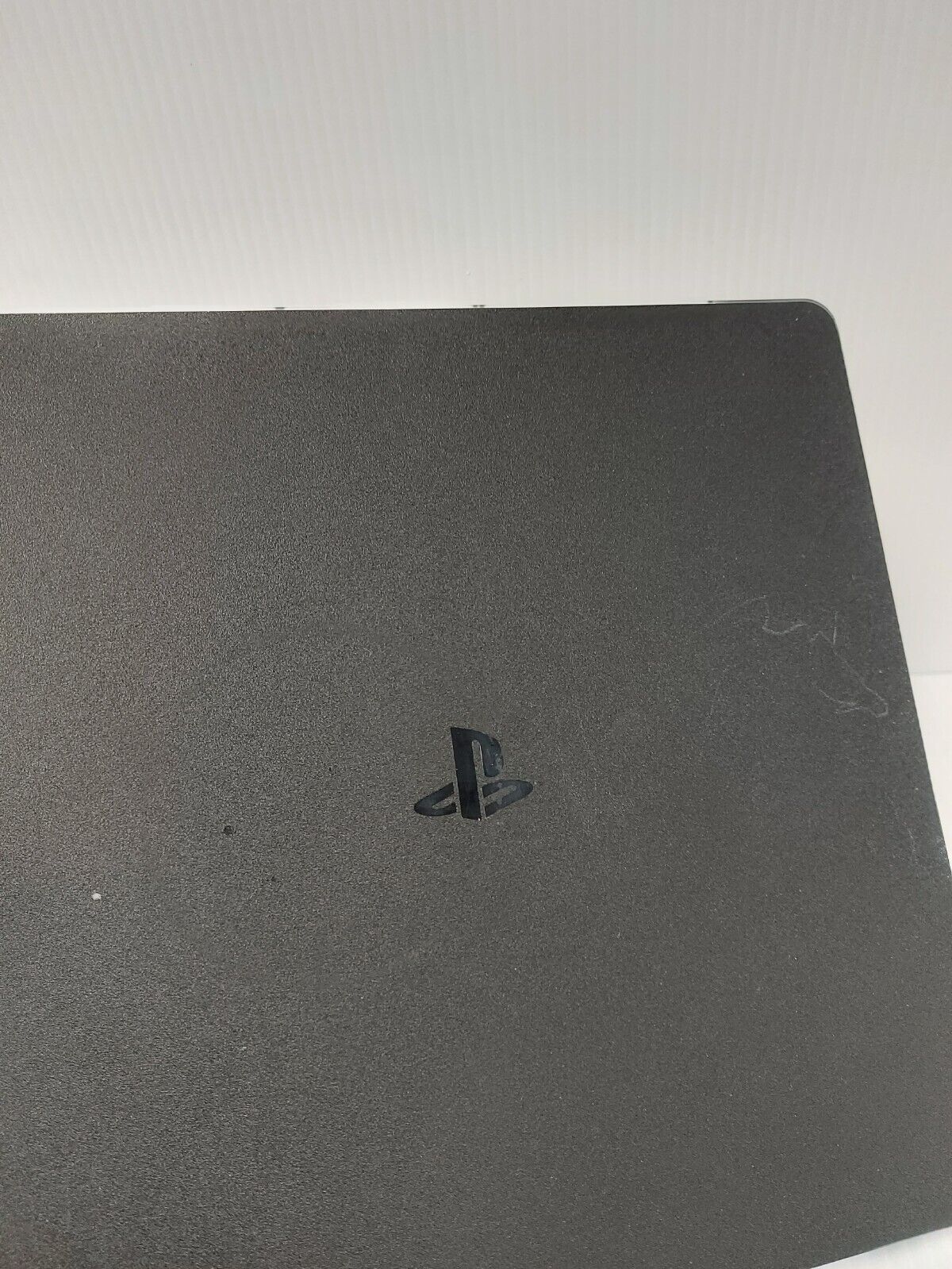 (N83340-1) Sony PS4 Slim CUH-2215B 1TB Console