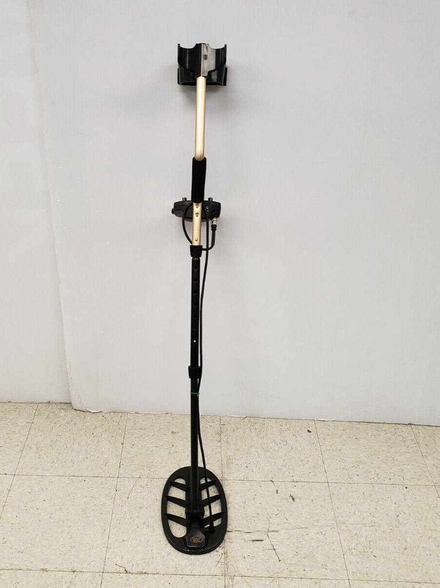 (68377-1) Fisher Gold Bug Pro Metal Detector