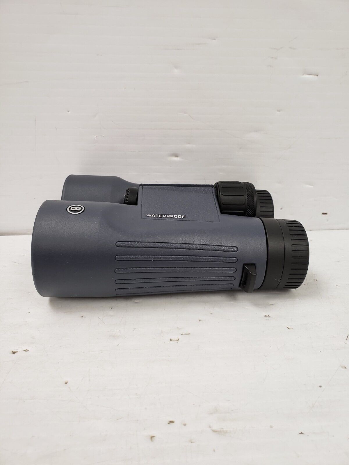 (69403-1) Bushnell 10X42 Binoculars