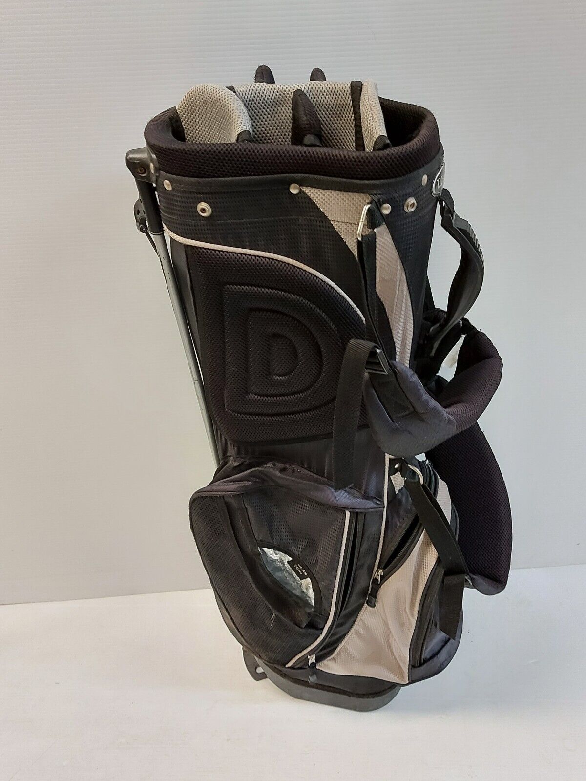 (N85204-1) Taylormade R946 16Pc Golf Set