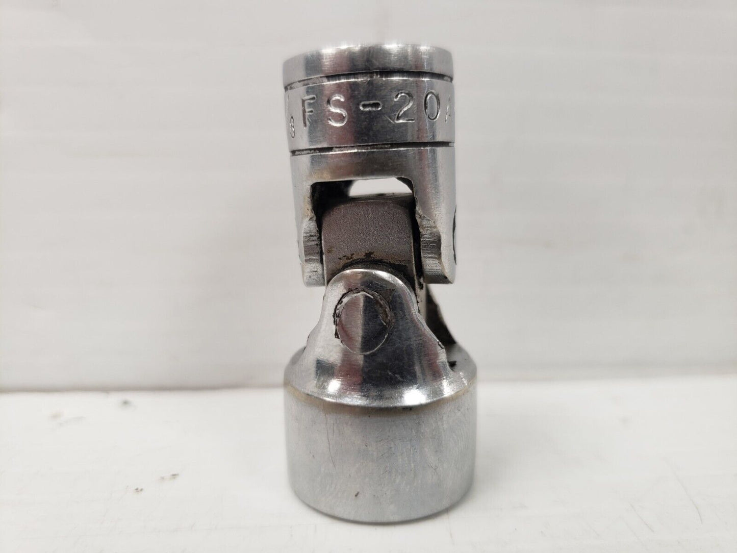 (I-36071) Snap On FS-20A 5/8 Drive Standard Swival Socket