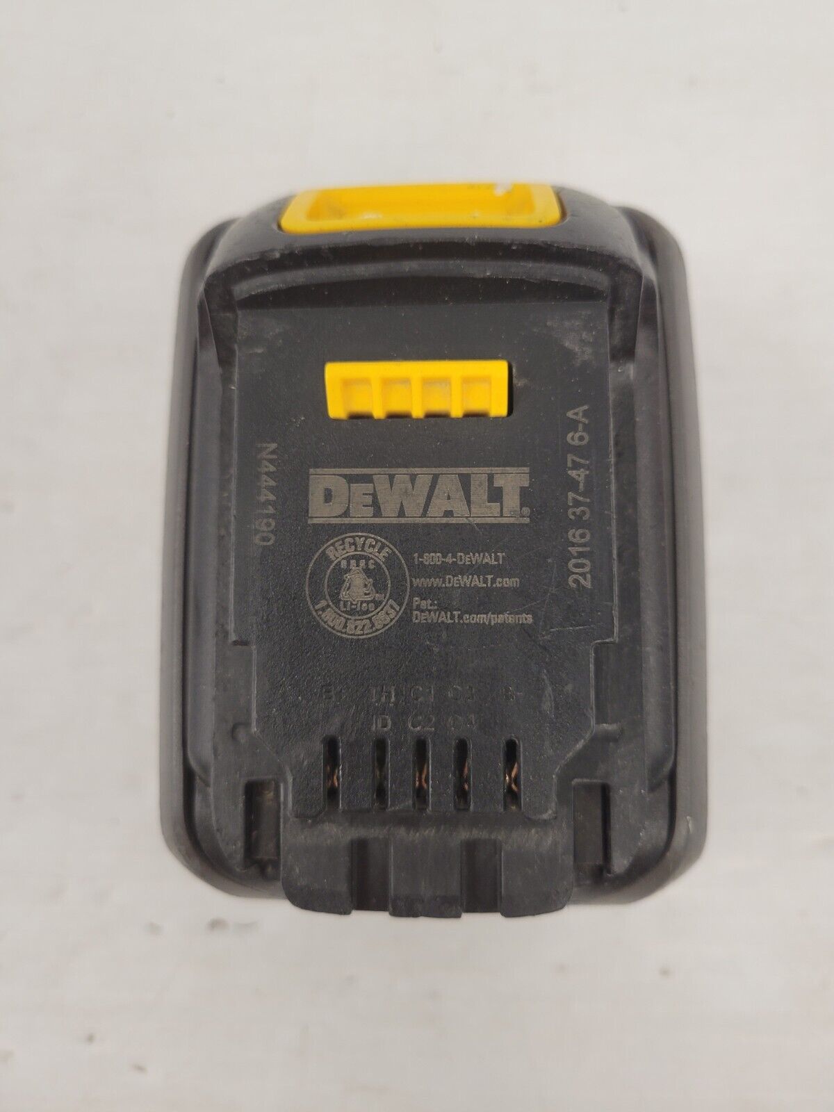 (61828-2) Dewalt DCB606 Battery-6.0Ah