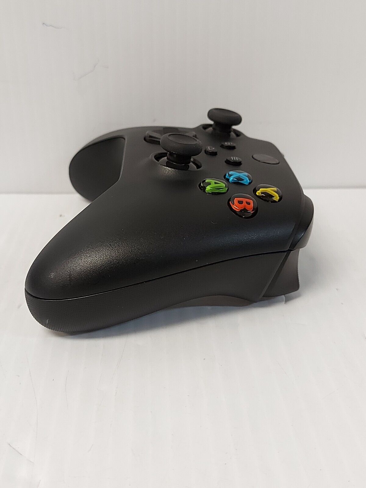 (N81528-3) Microsoft Xbox One Controller