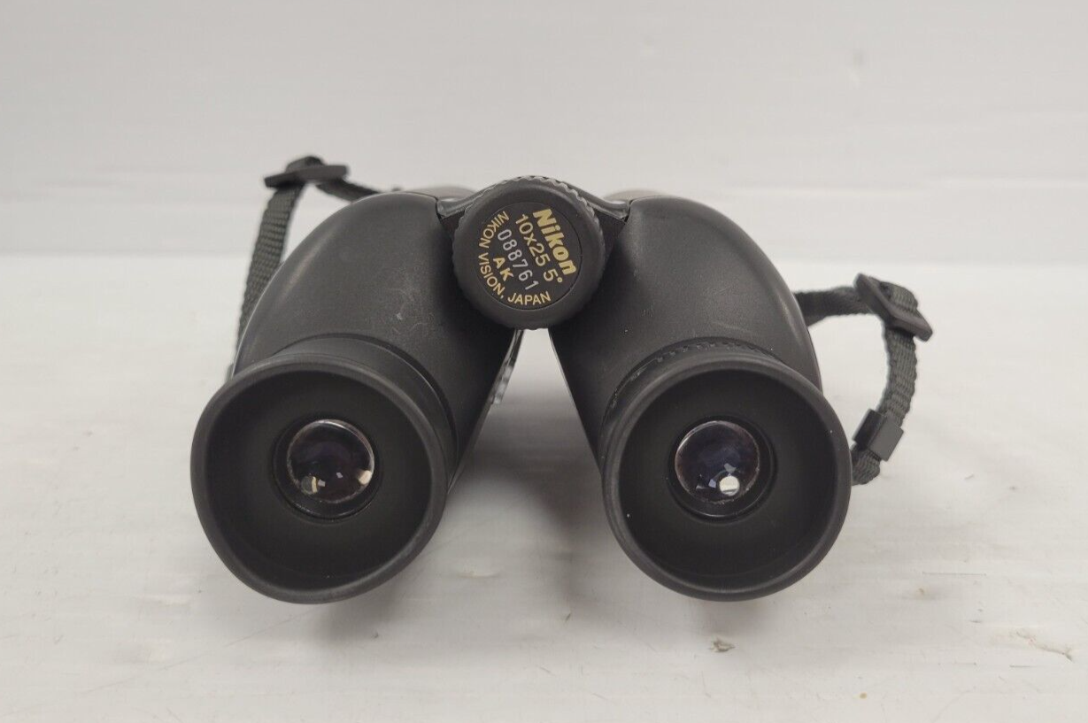 (64087-1) Nikon Travelite TV 10x25 Binoculars