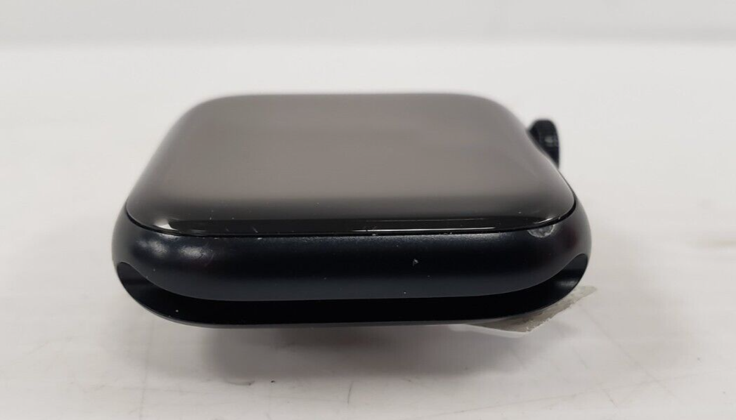 (58132-1) Apple A272 Smart Watch SE 2nd Gen