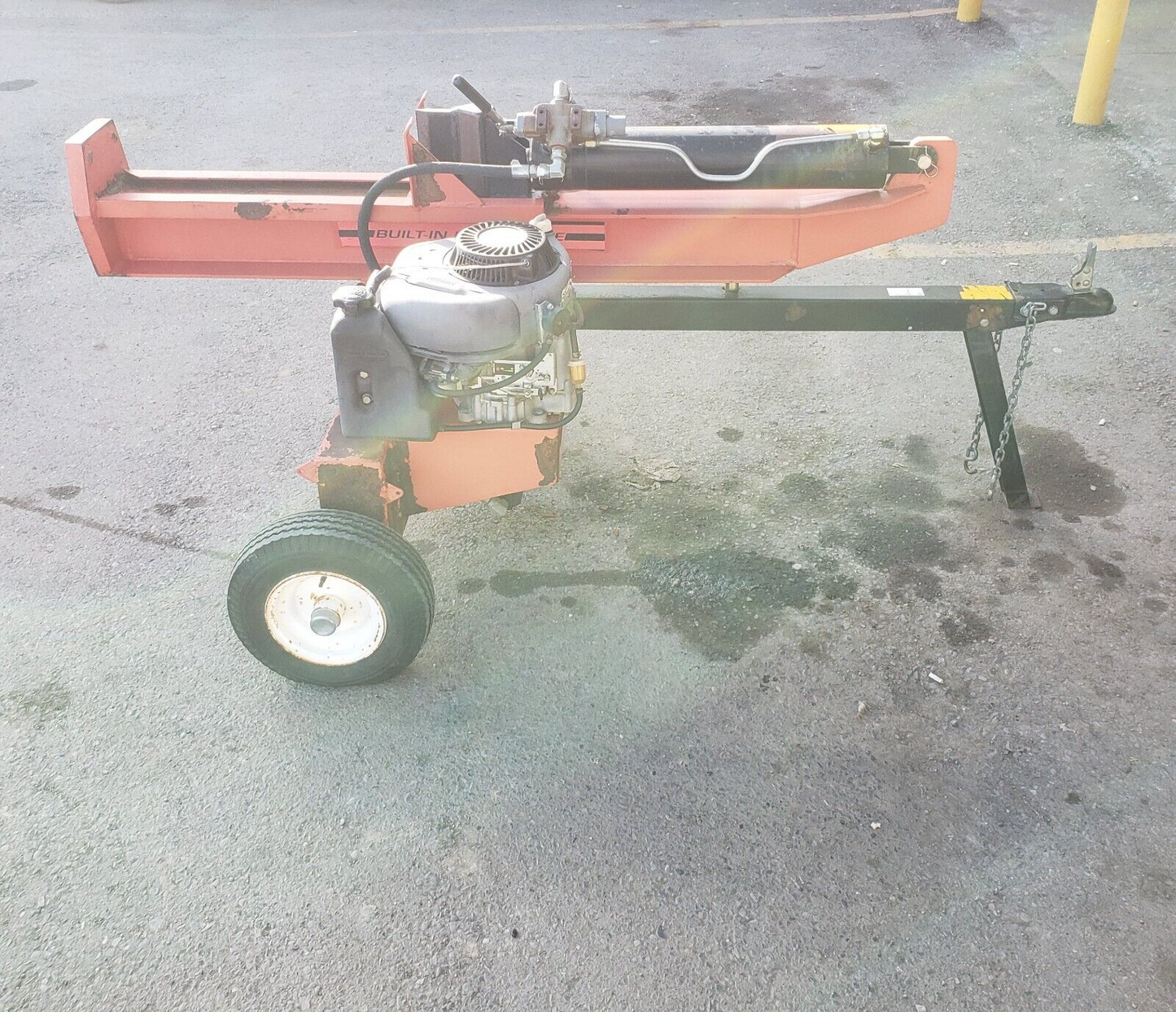 (35371-1) Speeco 25 Ton Log Splitter