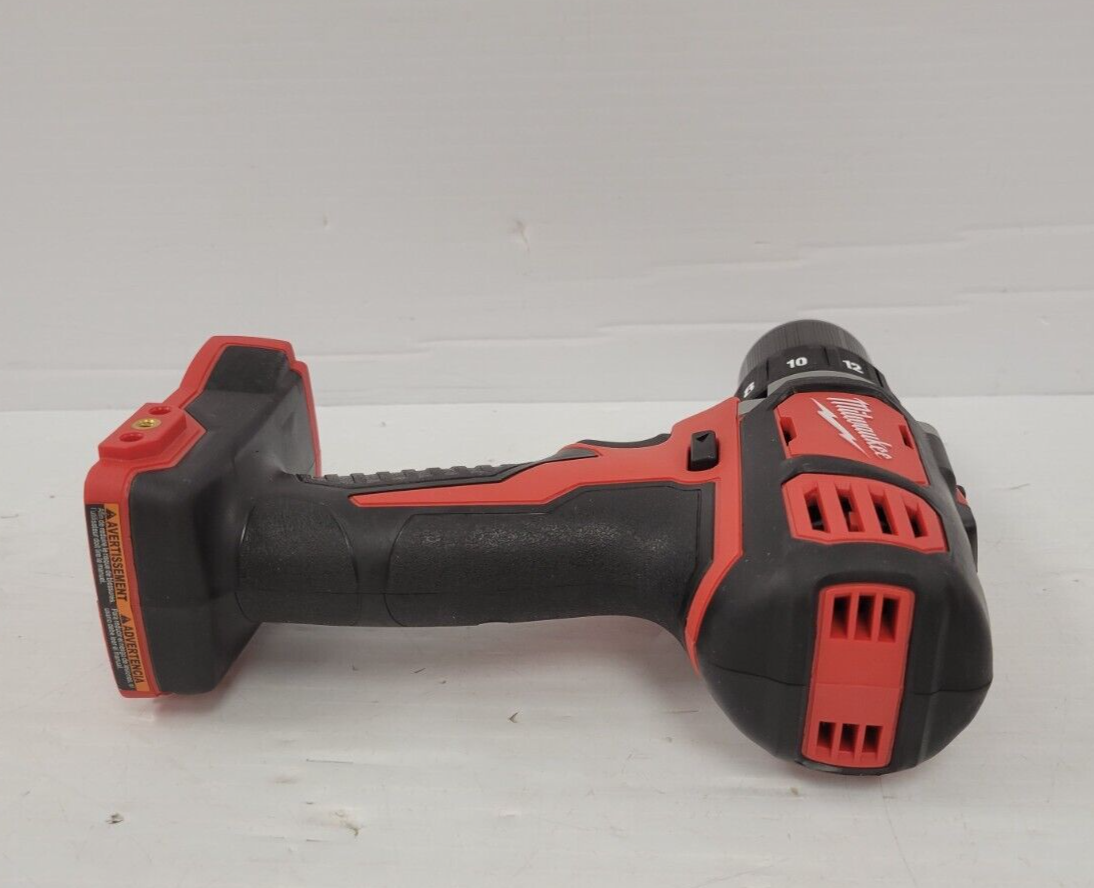 (67274-2) Milwaukee 2606-20 Drill