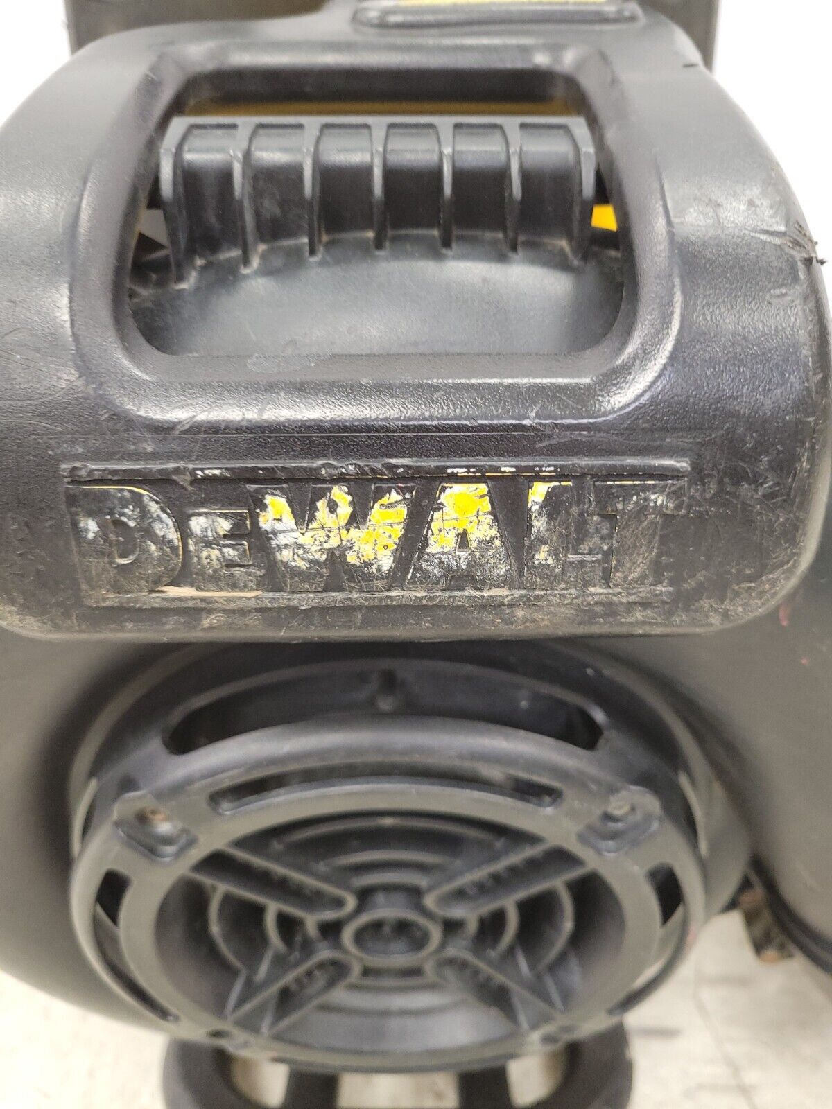 (69647-2) Dewalt DCB1590 Back Pack Blower