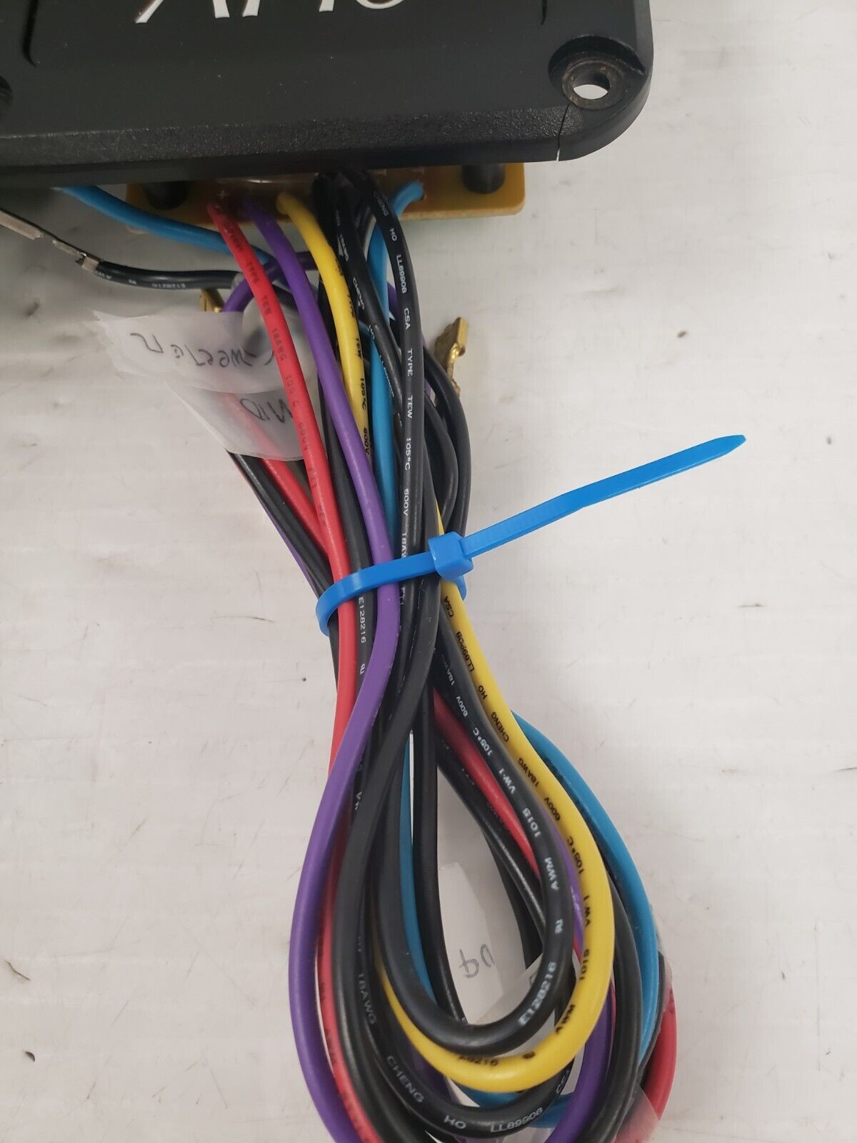 (I-36063) Cerwin-Vega AT-10 Crossover Controllers