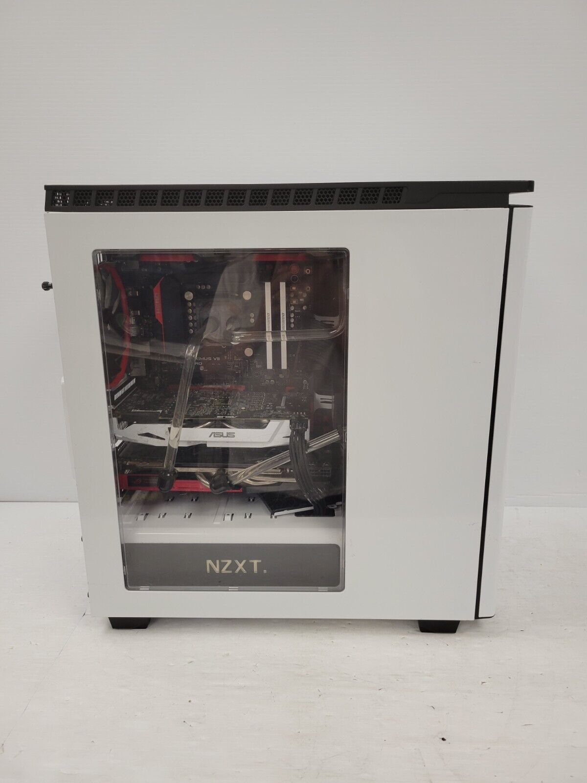 (37969-1) NZXT AX860I Desktop Computer