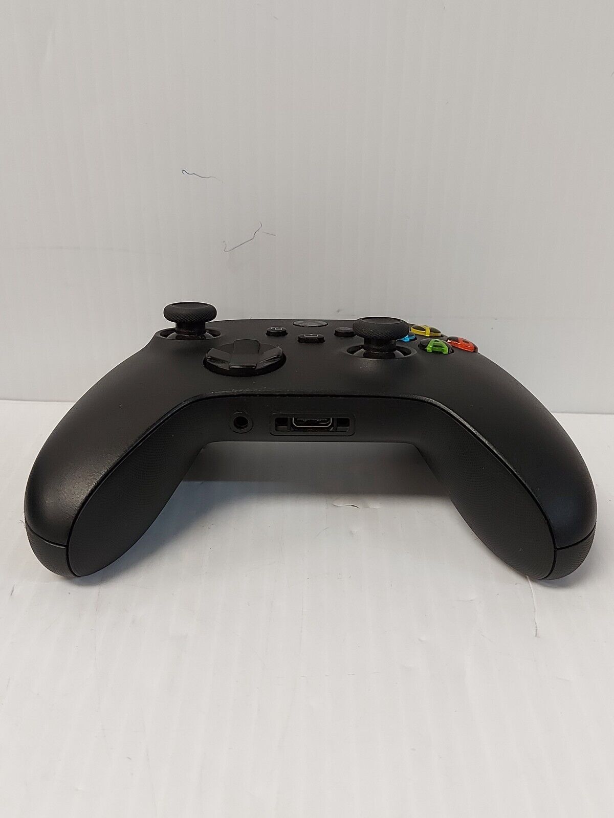 (N81528-3) Microsoft Xbox One Controller