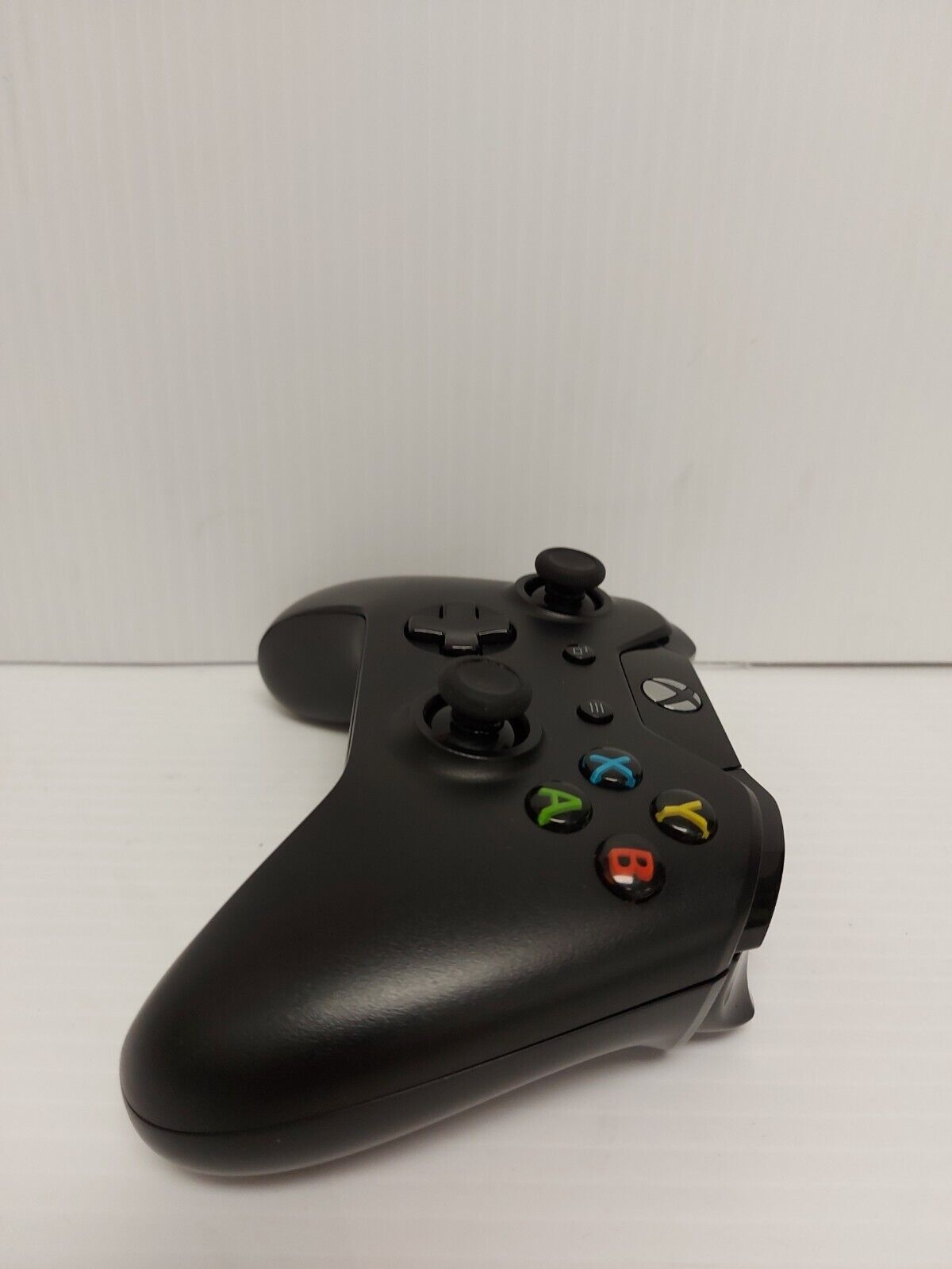 (N85125-1) Microsoft 1540 Xbox One 500GB