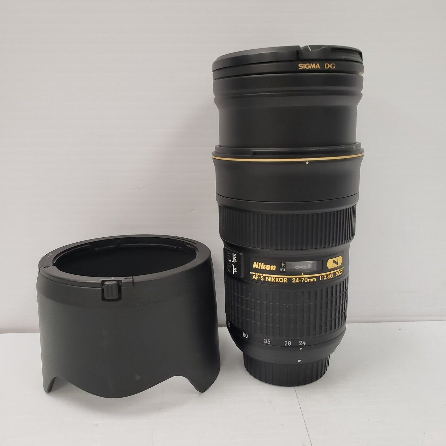 (I-34765) Nikon AF-S Nikkor 24-70mm Lens