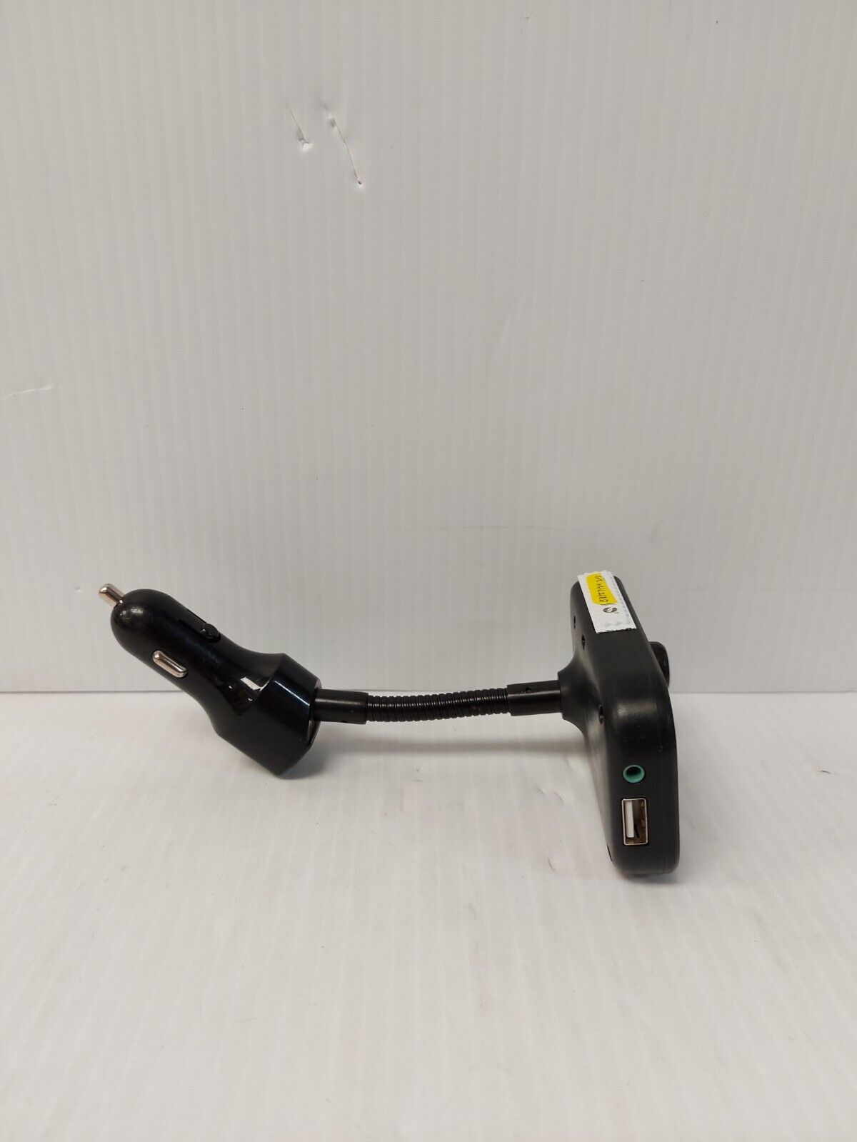 (N84851-3) Moble Spec FM Transmitter