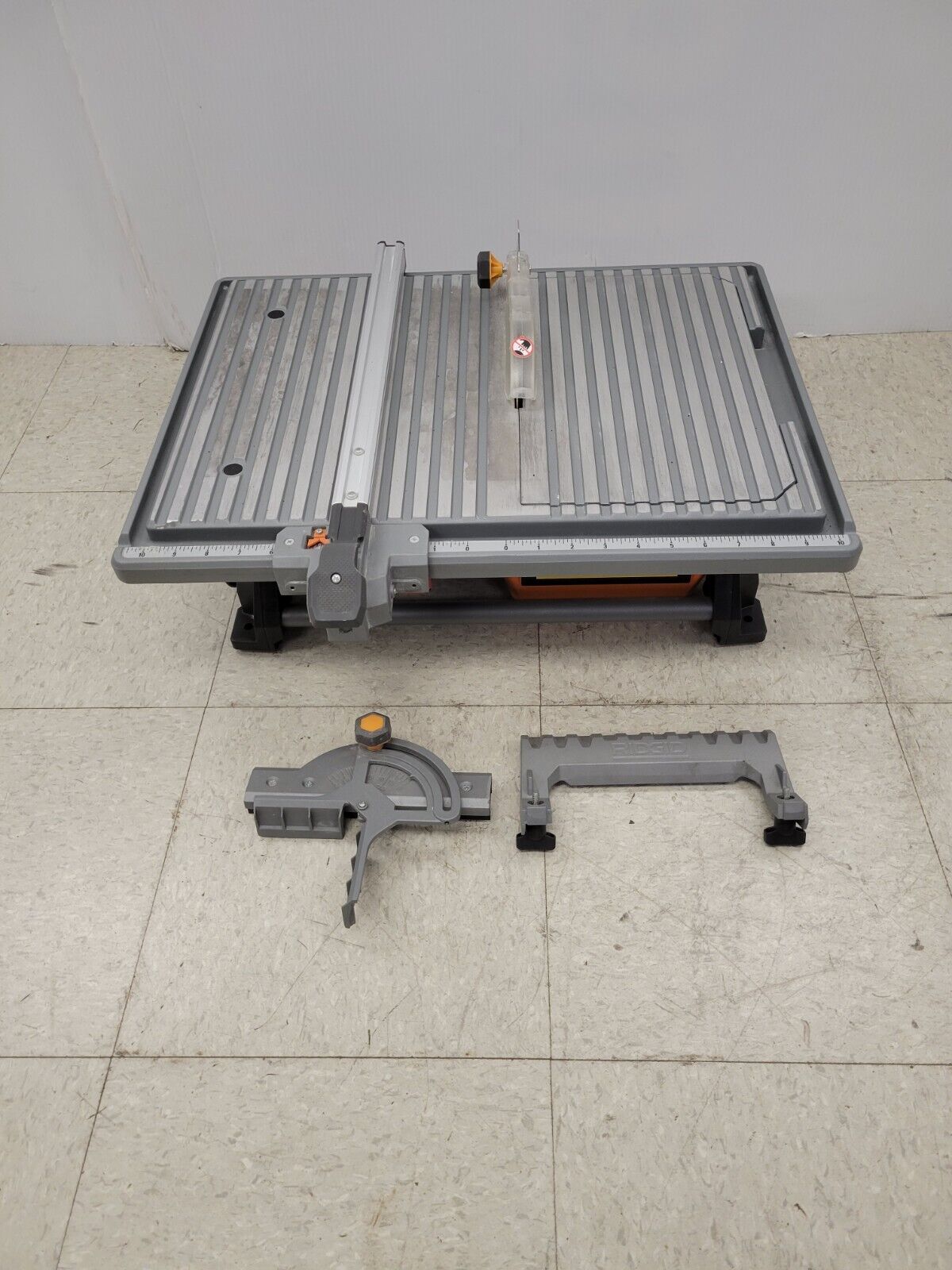 (66815-1) Ridgid R40211CN Tile Saw