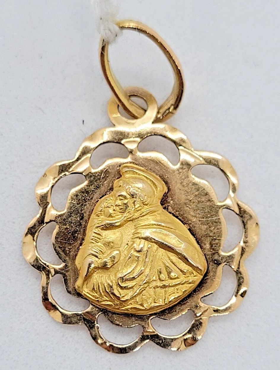 (N77032-6) Ladies 18K Yellow Gold St. Christopher Medallion