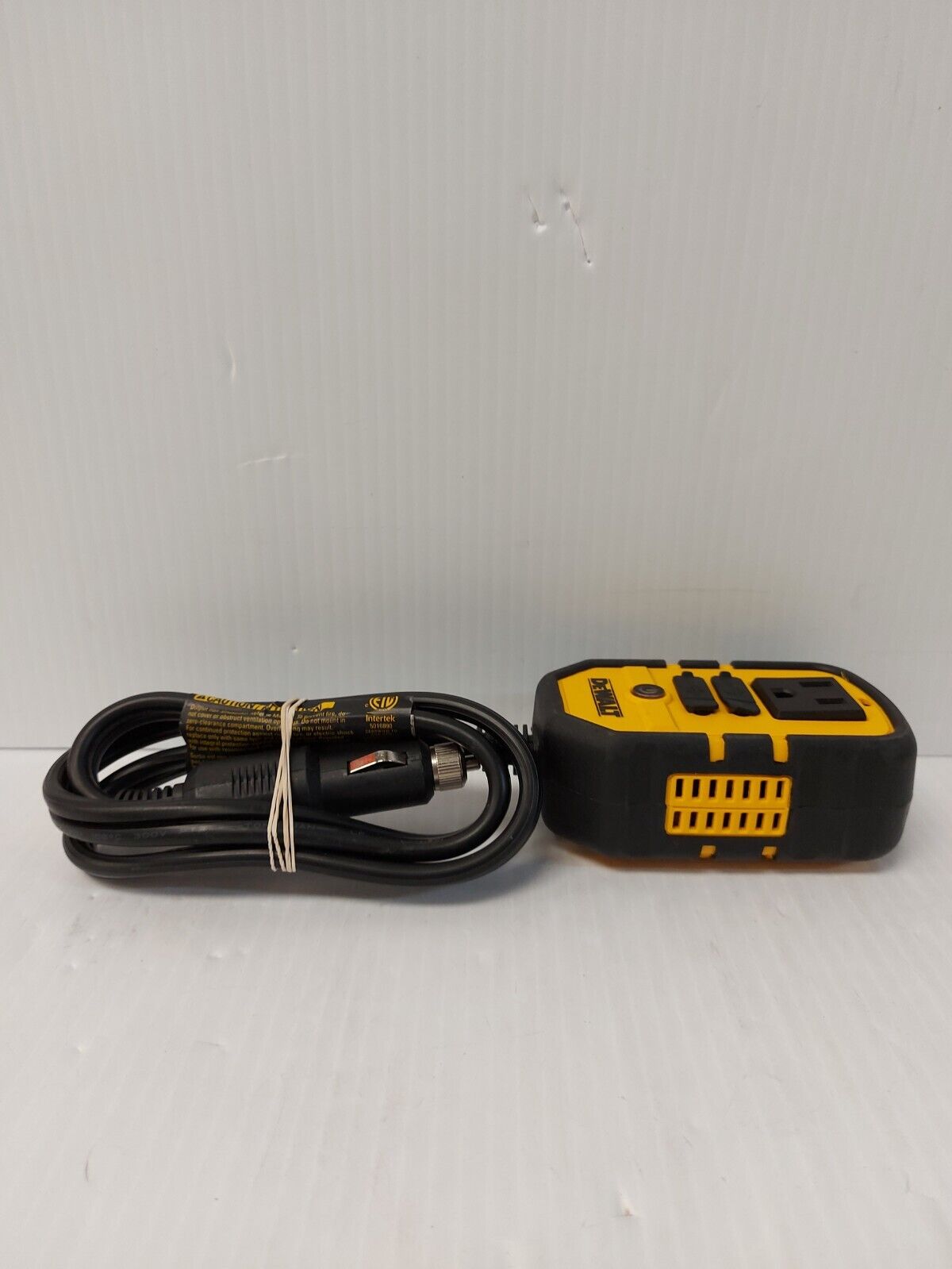 (N84851-2) DeWalt DXAEPI140CA Power Plug