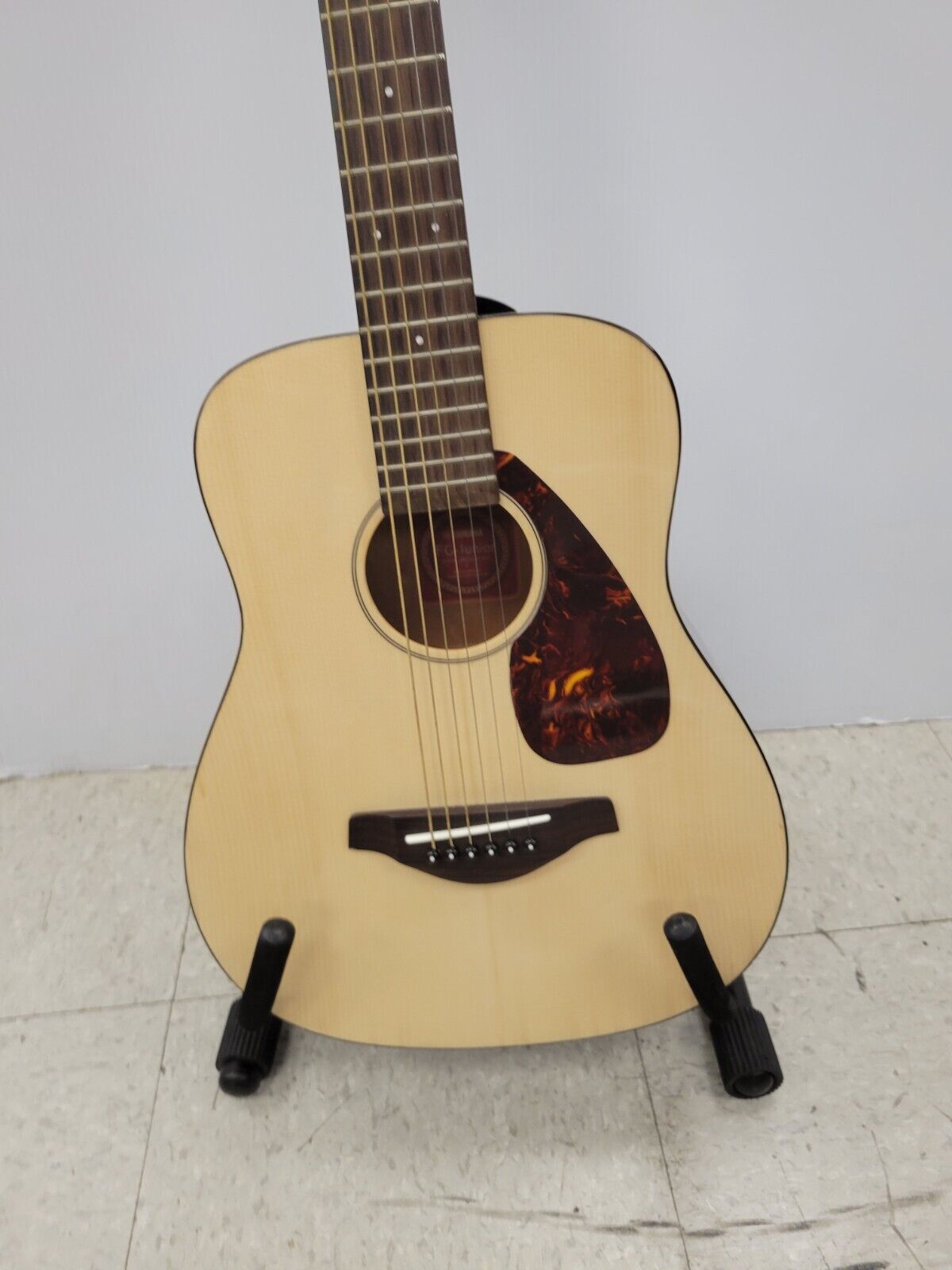 (64546-1) Yamaha FG-Junior JR25 Guitar