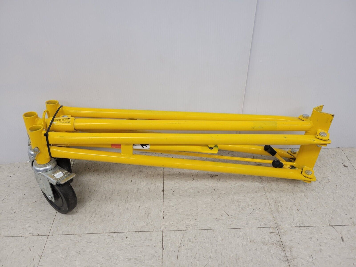 (45860-1) Metaltech I-UDPL Jobsite Series Drywall Lift