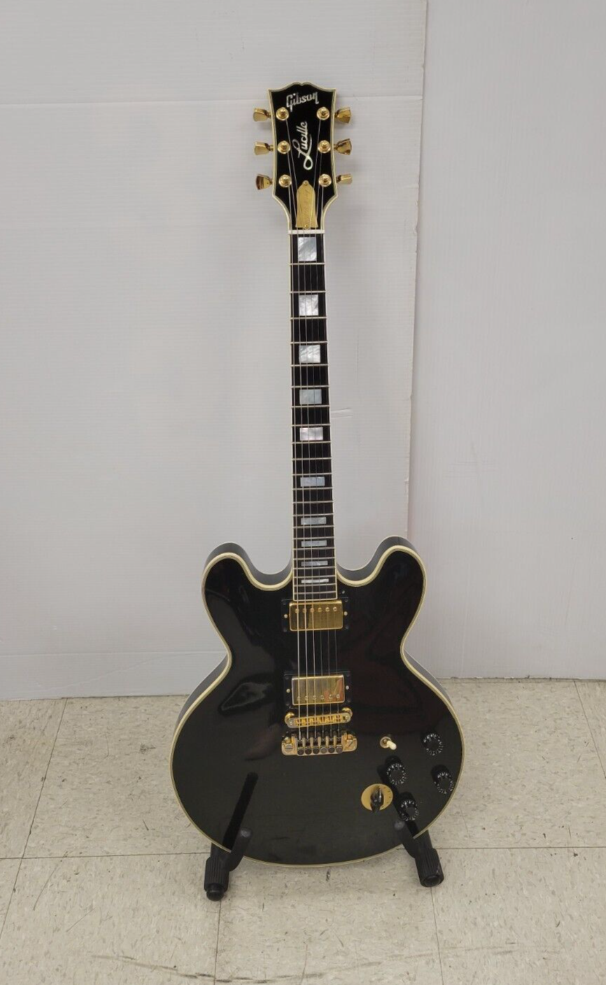 (65361-1) Gibson B. B. King “Lucille” Legacy Guitar