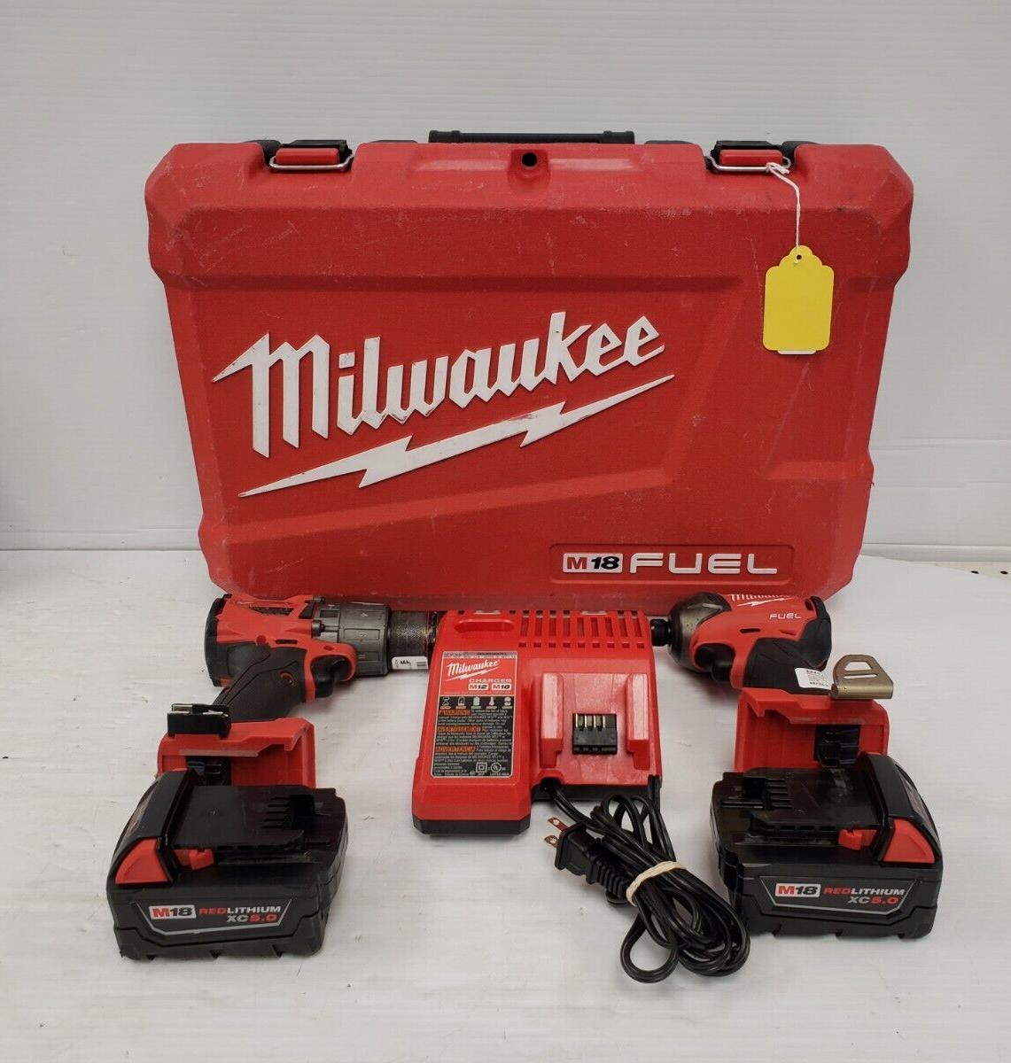 (66733-3) Milwaukee 280420 Hammer Drill