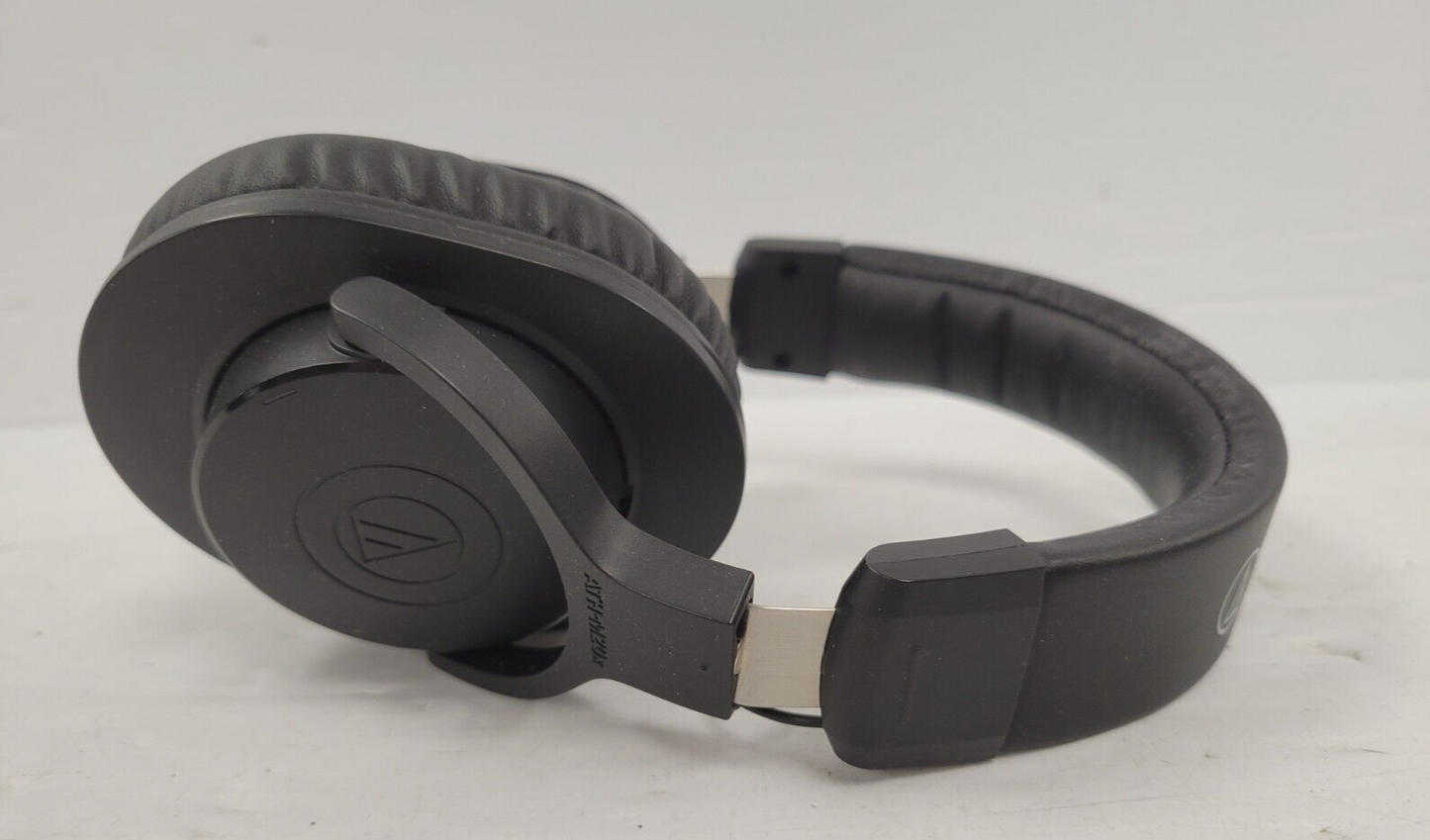 (65543-1) Audio Technica ATH-M20XBT Headphones