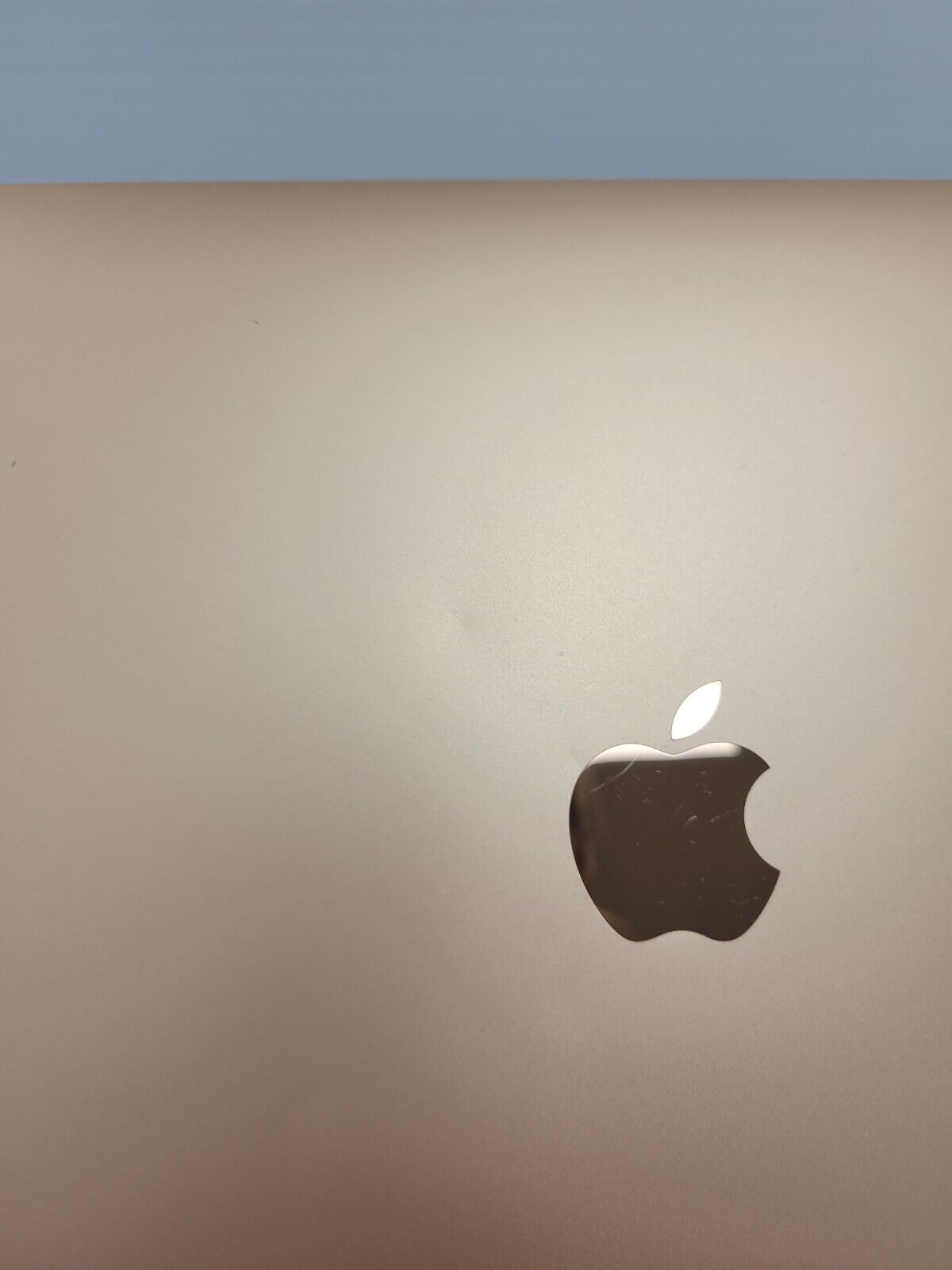 (62378-1) Apple A2337 Laptop (2020)