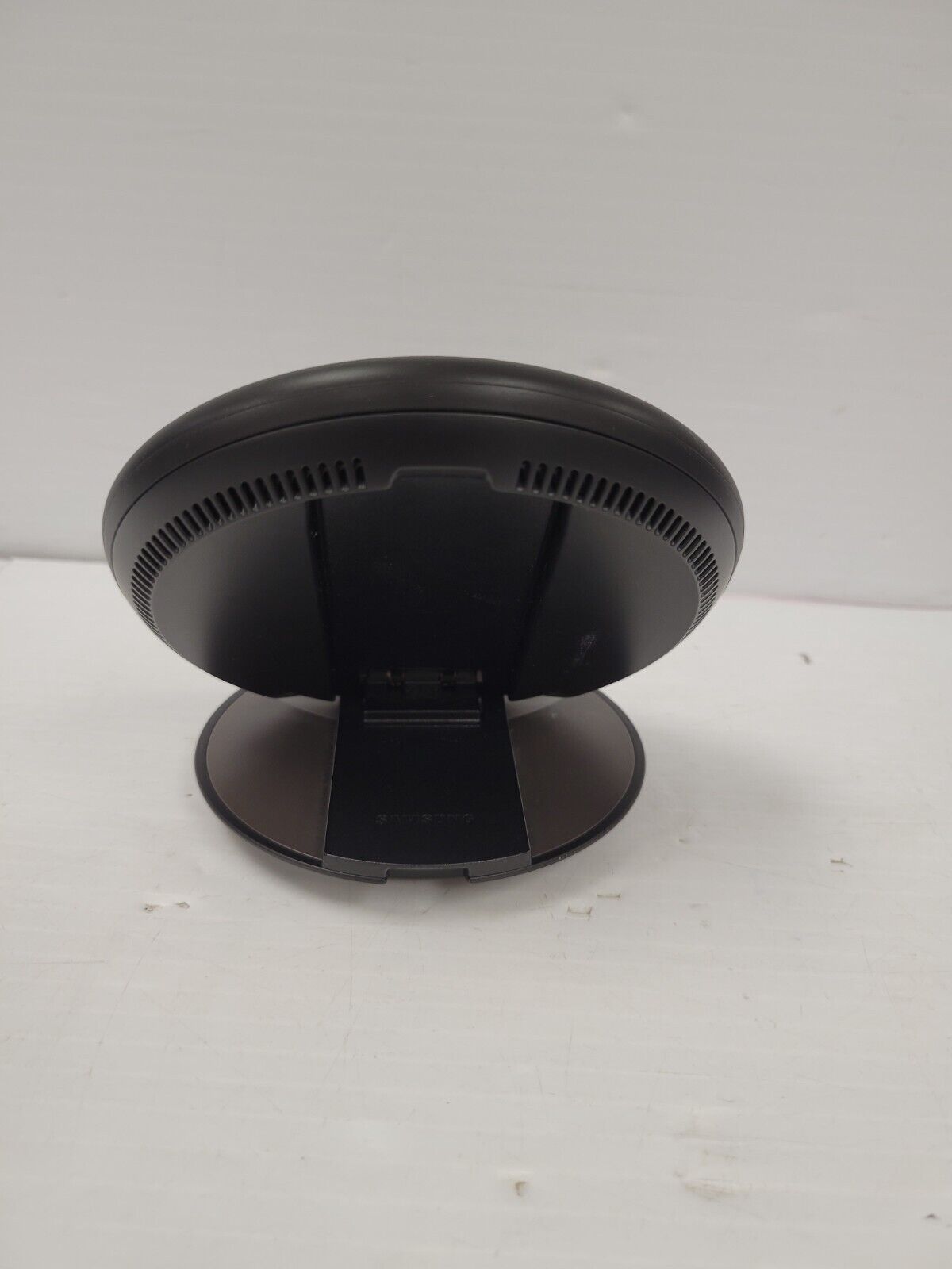 (59065-5) Samsung EP-PG950 Wireless Charger