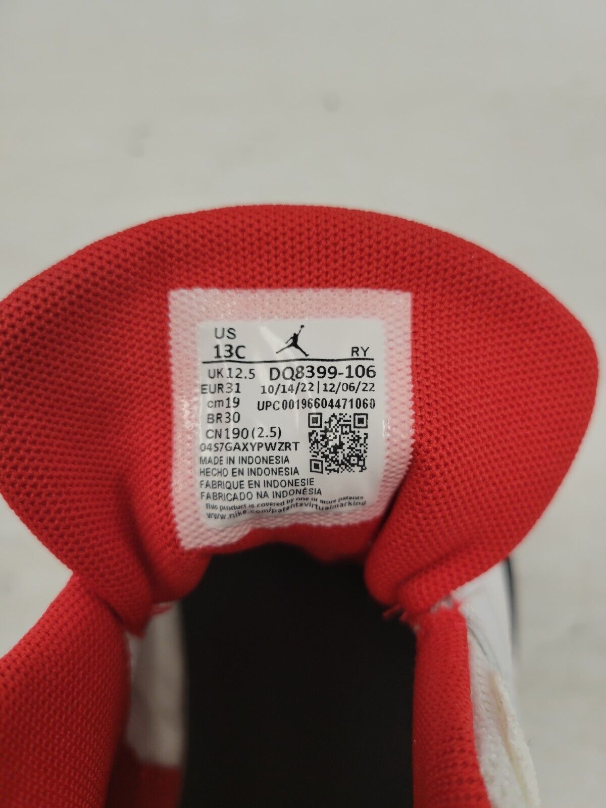 (61979-1) Nike DQ 8399-105 Shoes Size - 13 Youth