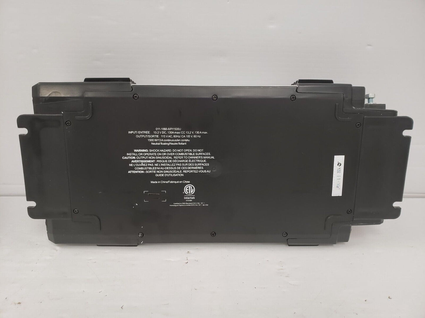 (66724-1) Motomaster Eliminator 011-1866-8 Mobile Digital Power Inverter