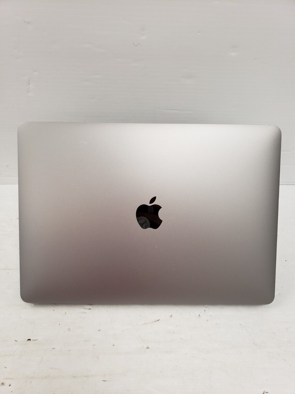 (58390-1) Apple A2337 Laptop (2020)