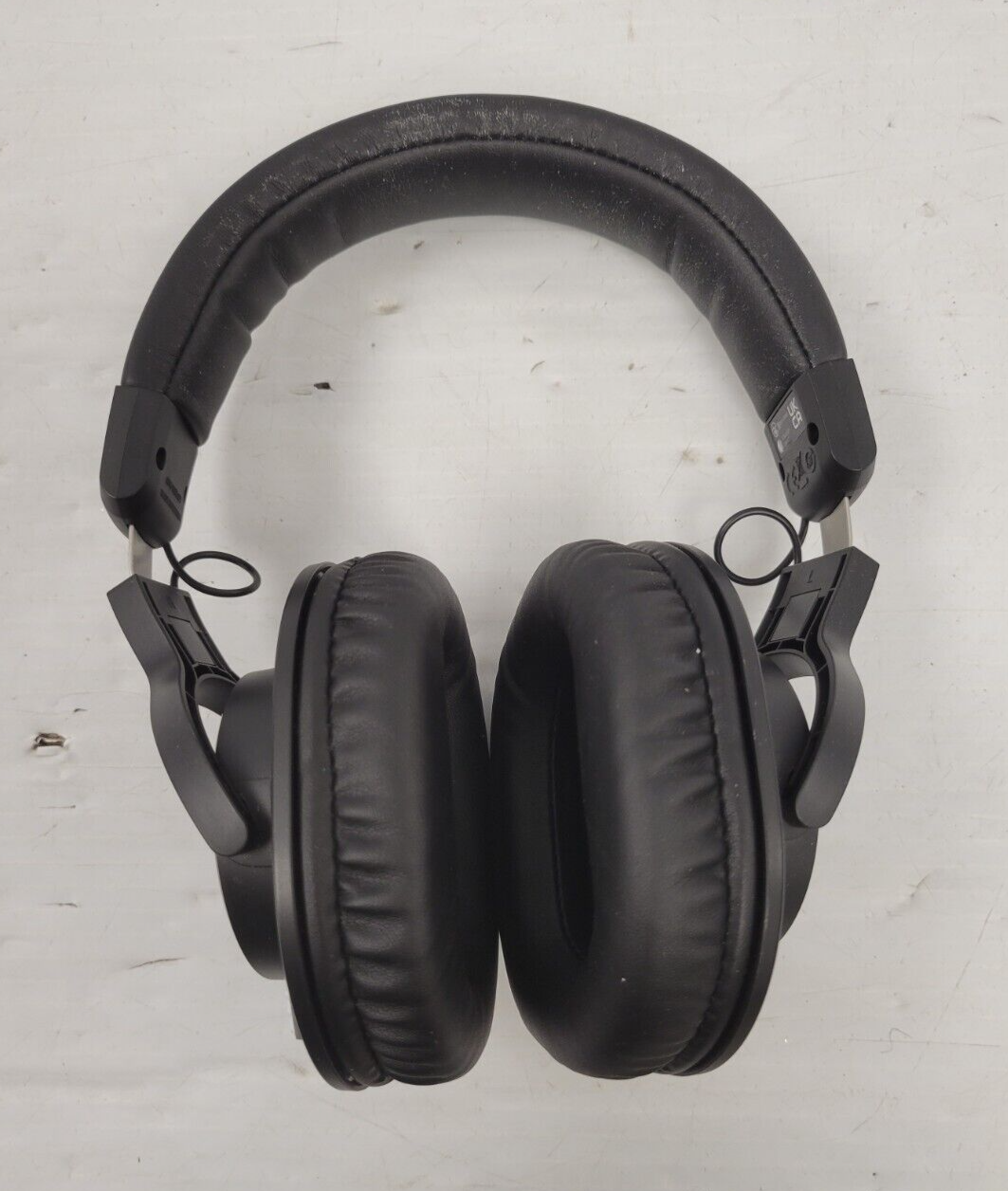 (65543-1) Audio Technica ATH-M20XBT Headphones