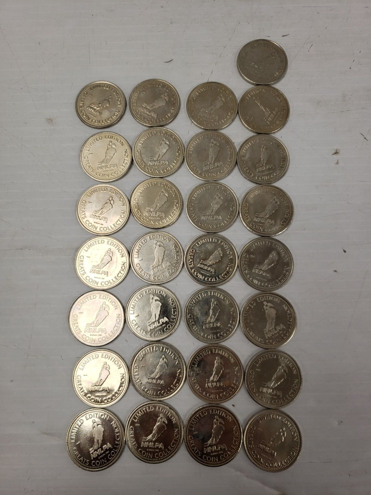 (I-36018) NHLPA Diet Pepsi Limited Edition Hockey Greats Coin Collection