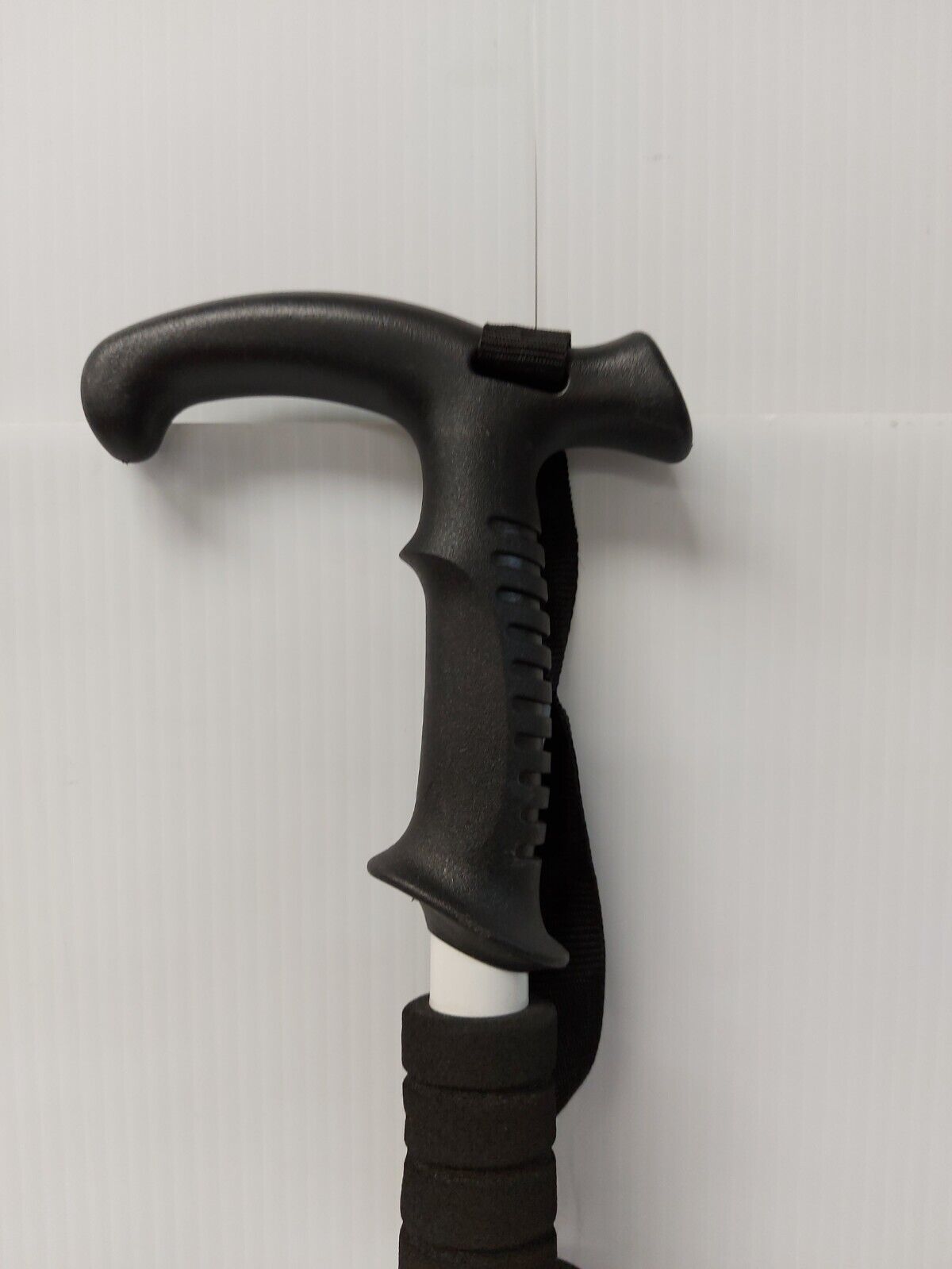 (N82504-3) BS Wolf Single Hiking Stick